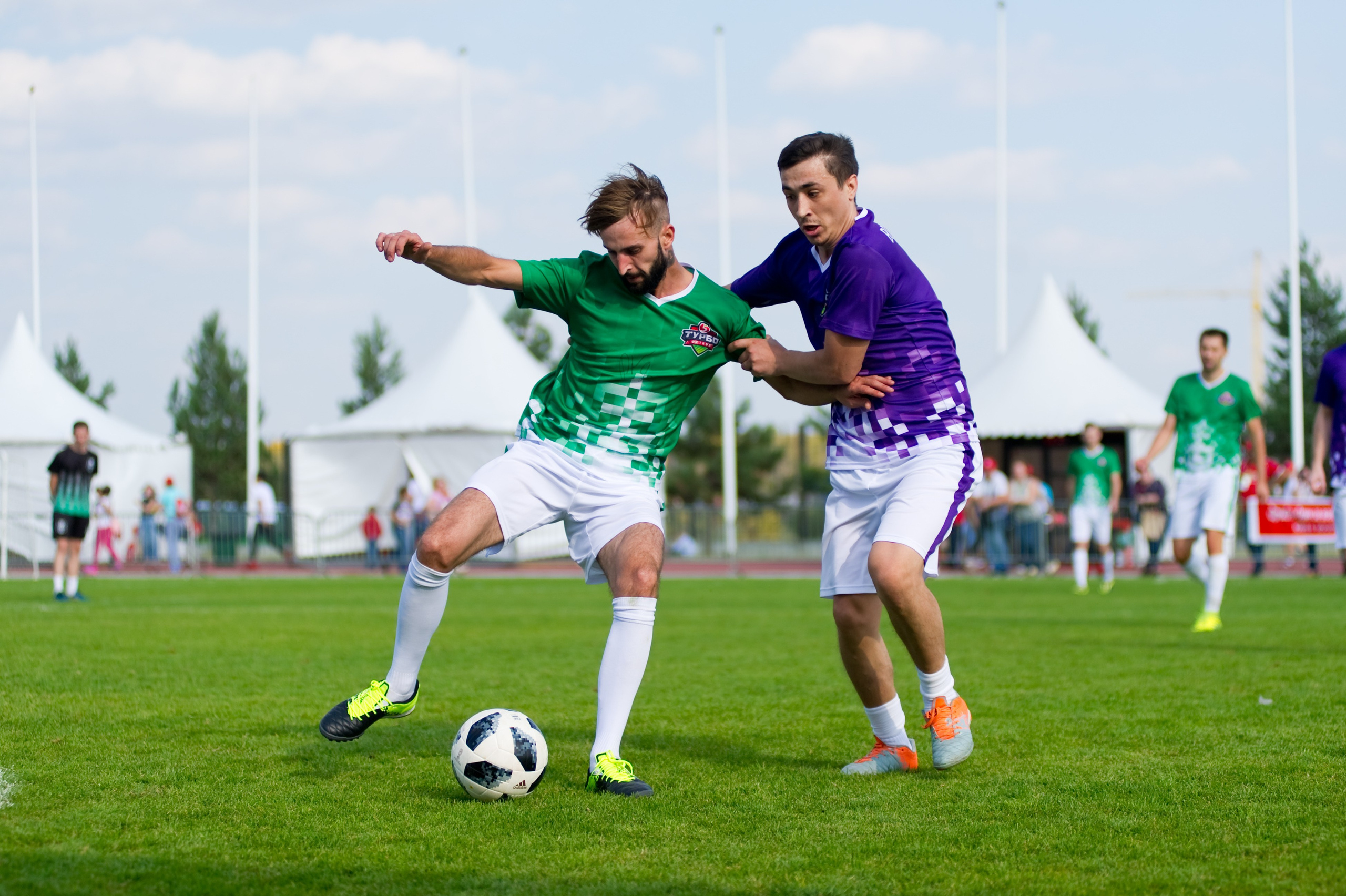 Турбофутбол (корпоративное соревнование «Пятерочки»). Репортажный фотограф и видеограф Слава Думчев. Тимбилдинги, отчетники, корпоративы