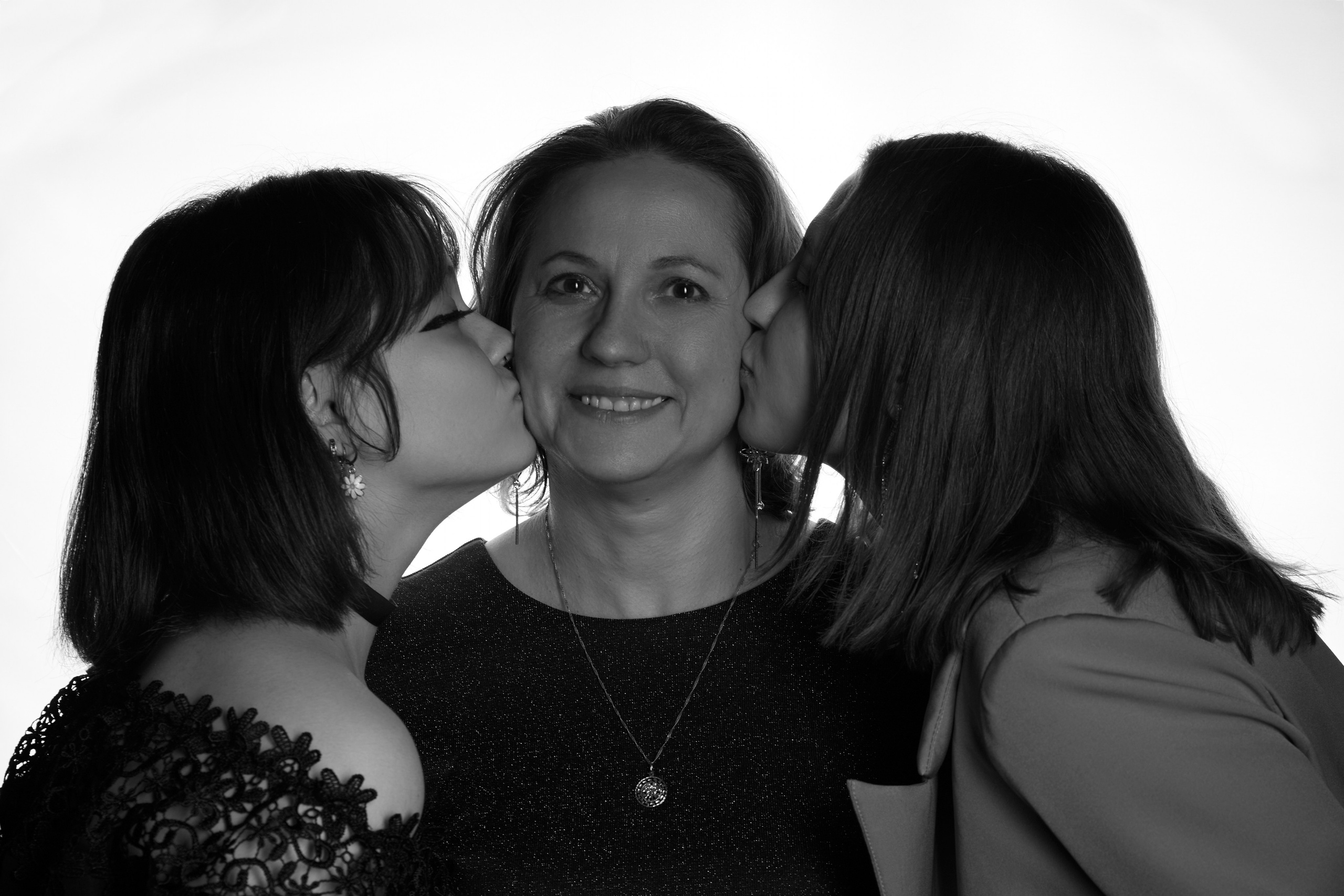 Сергеевы. Фотограф и видеограф в Кургане Леонид Корнильев