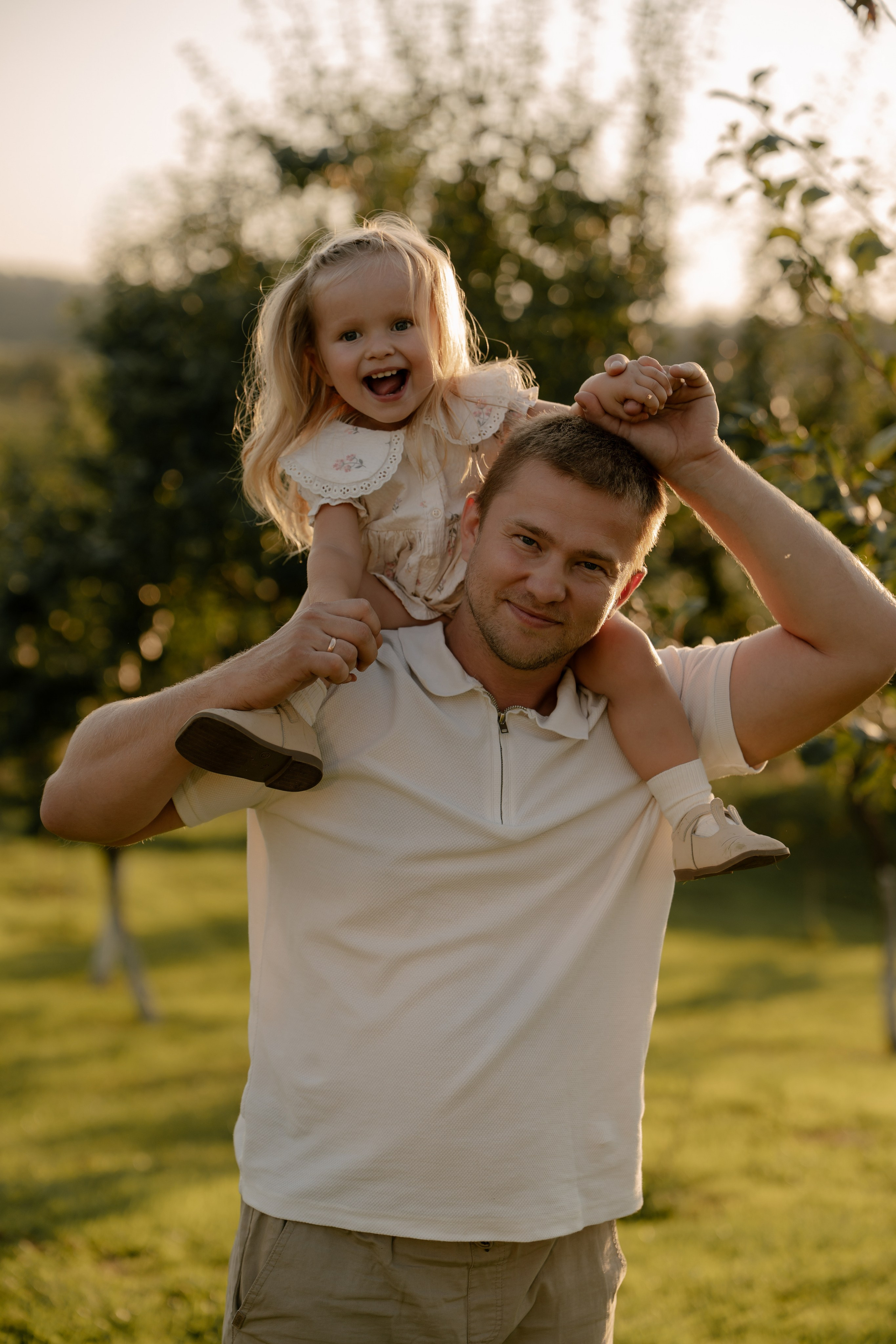 Аня, Агата, Юра и Саша. Свадебный и семейный фотограф в Москве и Красногорске — живые кадры | Анастасия Тихонова