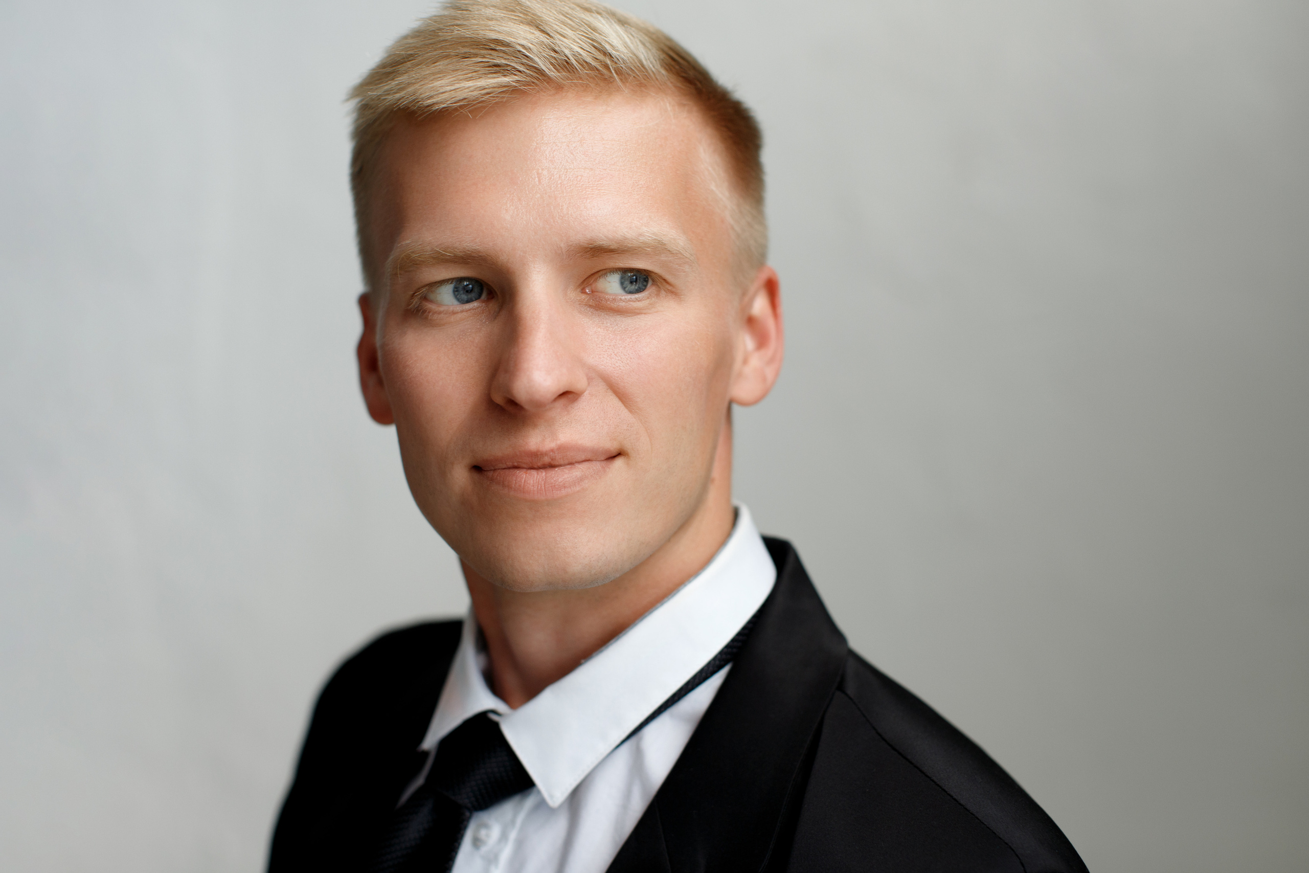 Максим. Фотограф Валерий Сабрам