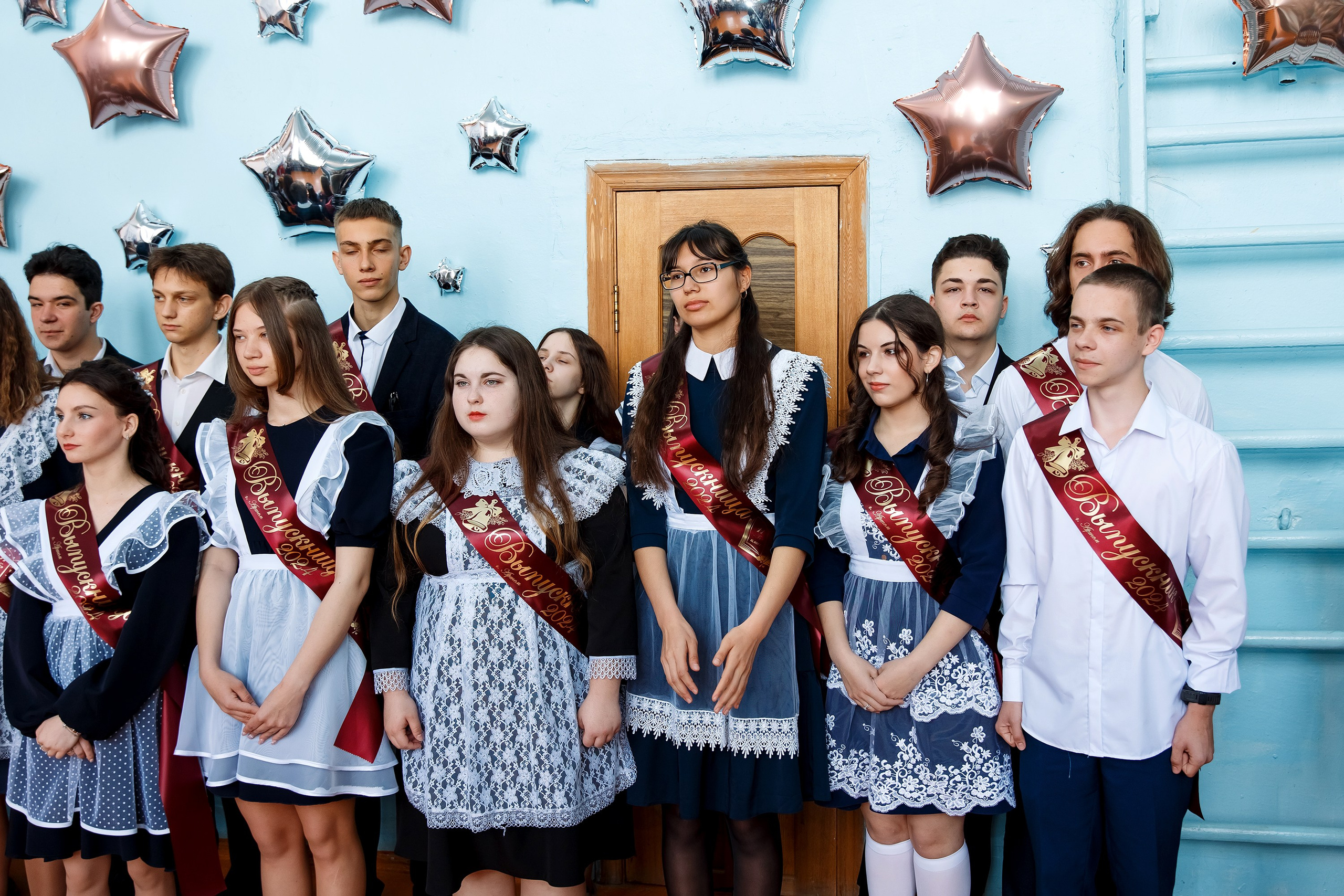 11 класс Последний звонок. Фотограф Любовь Корниенко, Примоский край