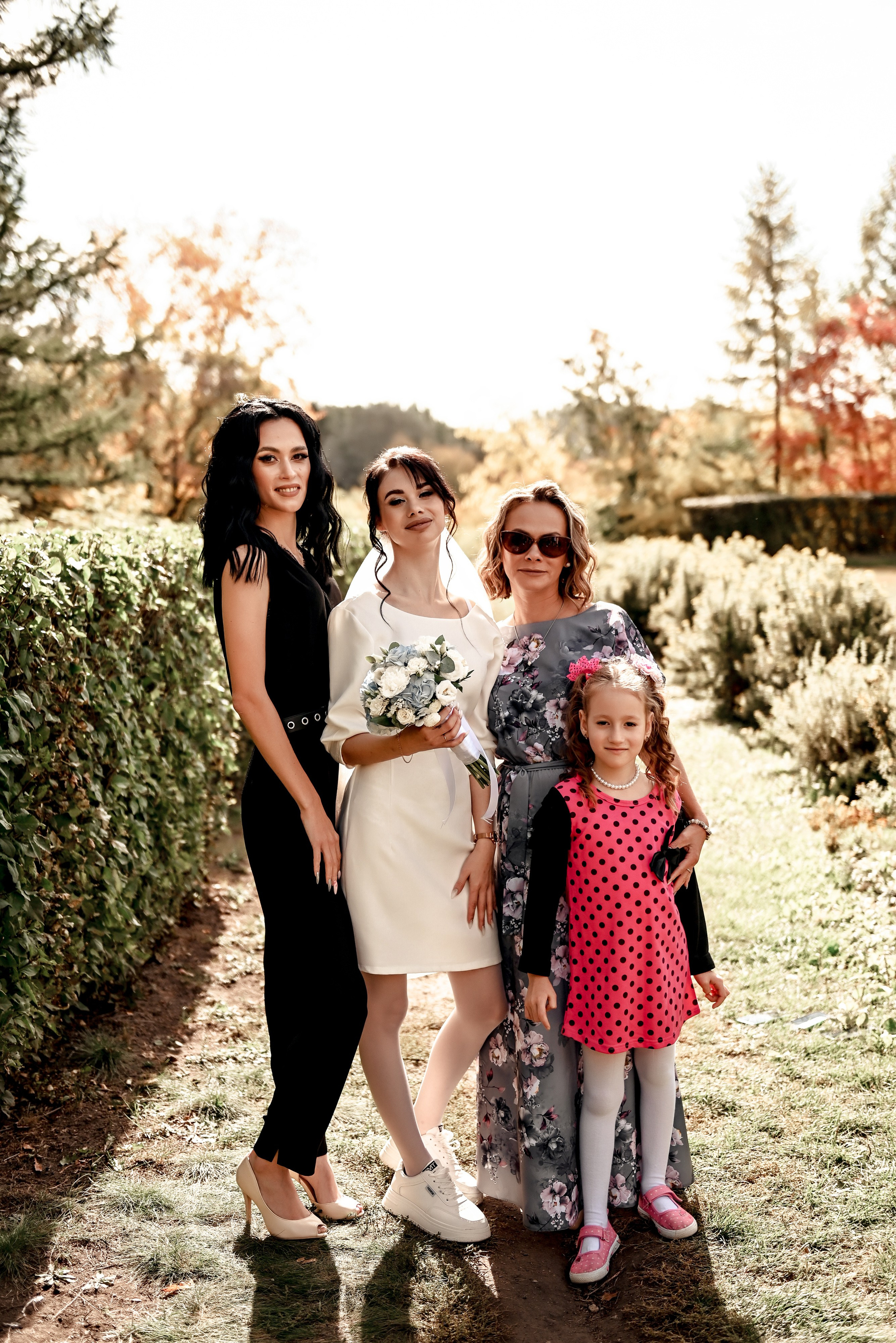 Небольшая часть фото со свадебной съемки Алексея и Даши. Свадебный, семейный, детский, контент фотограф в Омске Максим Ильин