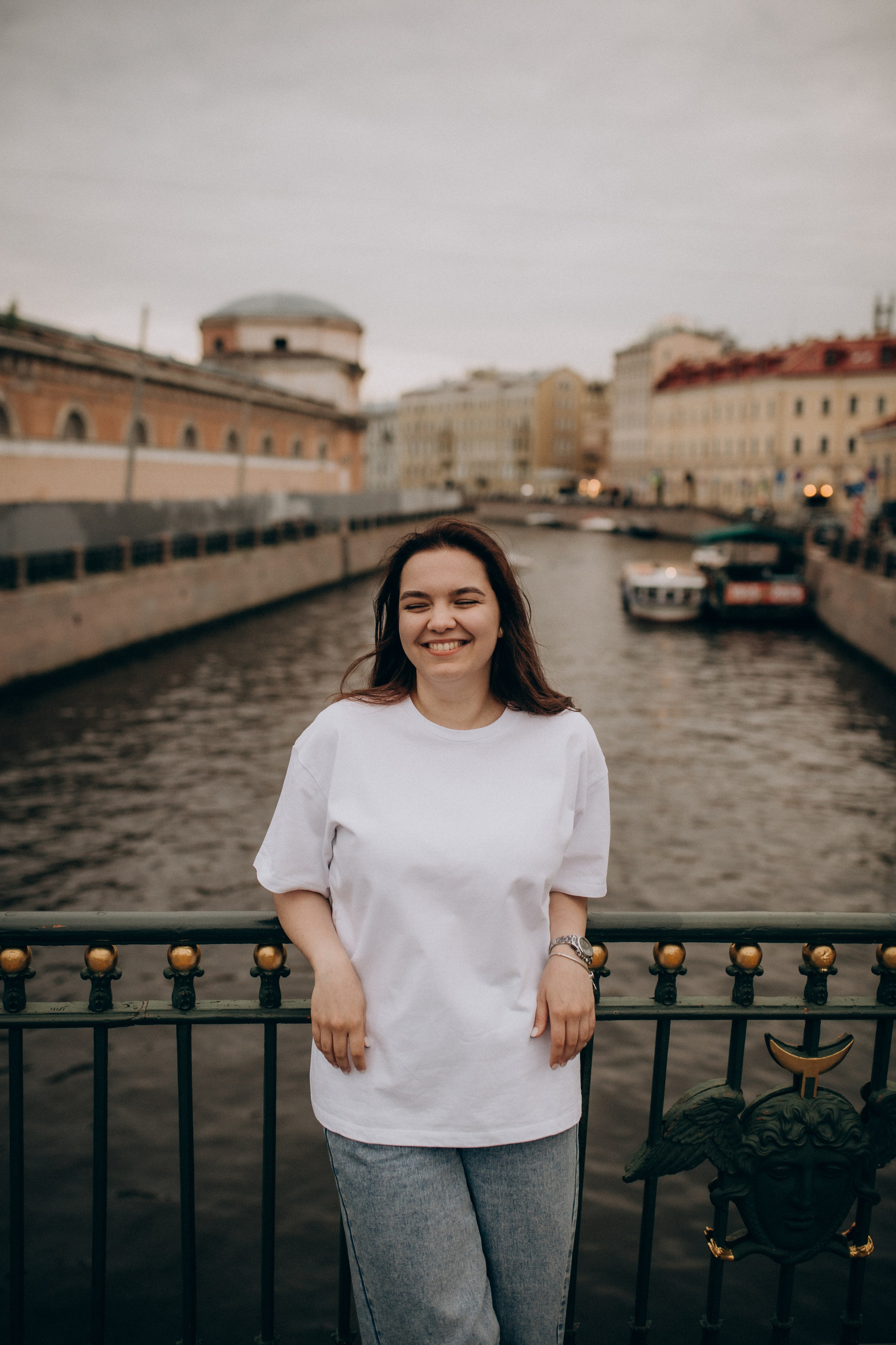 Фотосессия для сестёр: прогулка по Питеру. Фотограф Санкт-Петербург Князева Елизавета