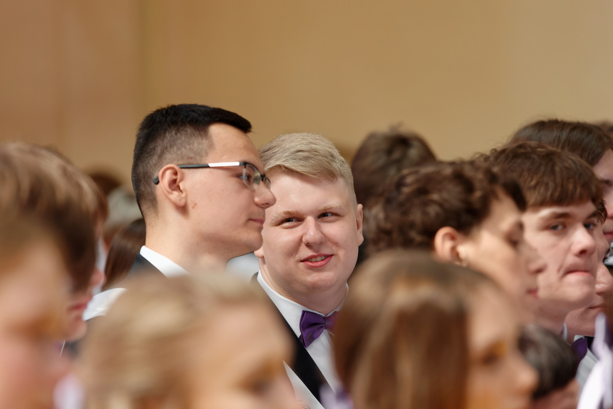 Последний звонок Школа № 42. Семейный фотограф — Макс Белогрудов