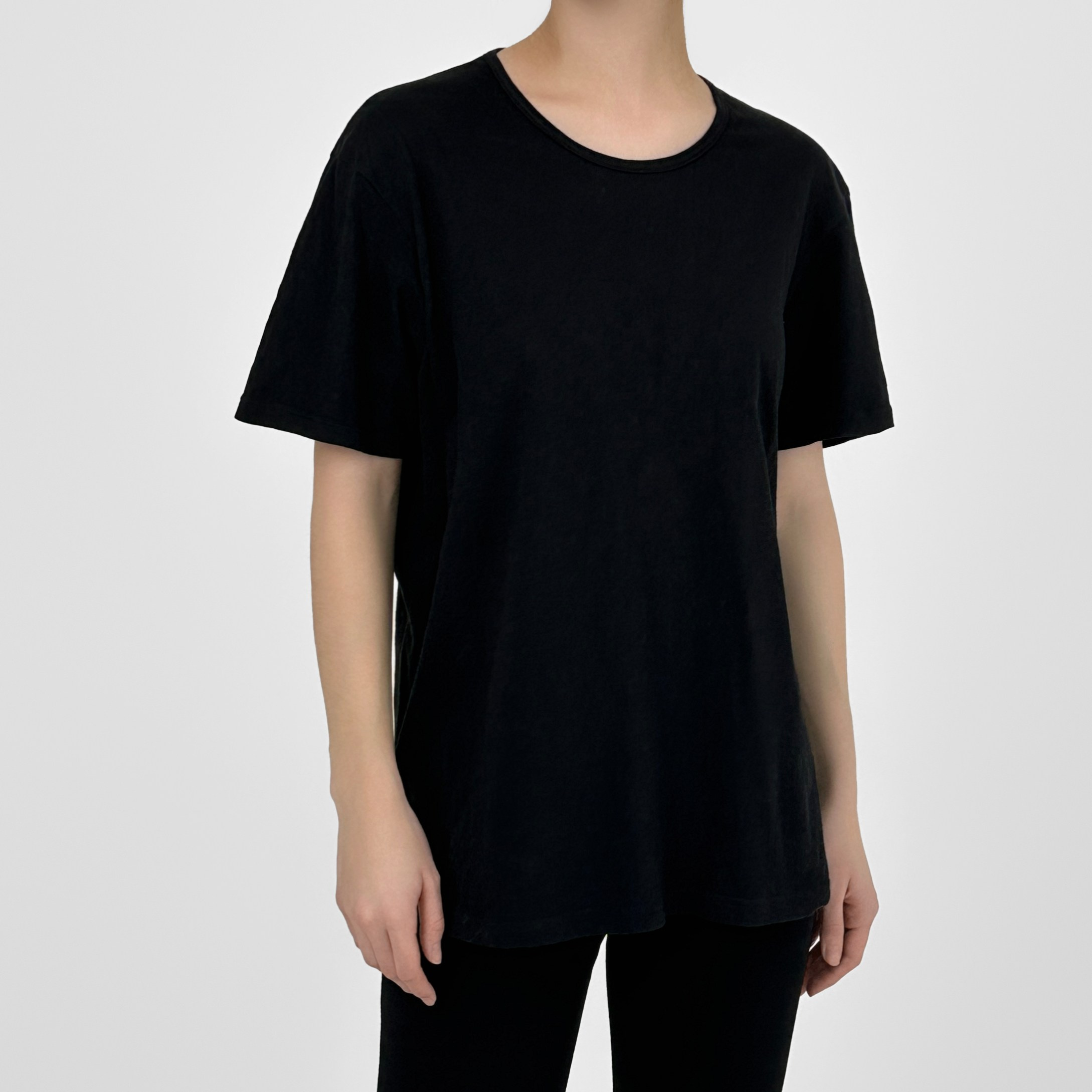 Свободная футболка оверсайз 500 руб/час Размер S,M,L,XL | Залоговая стоимость - 1000 руб 