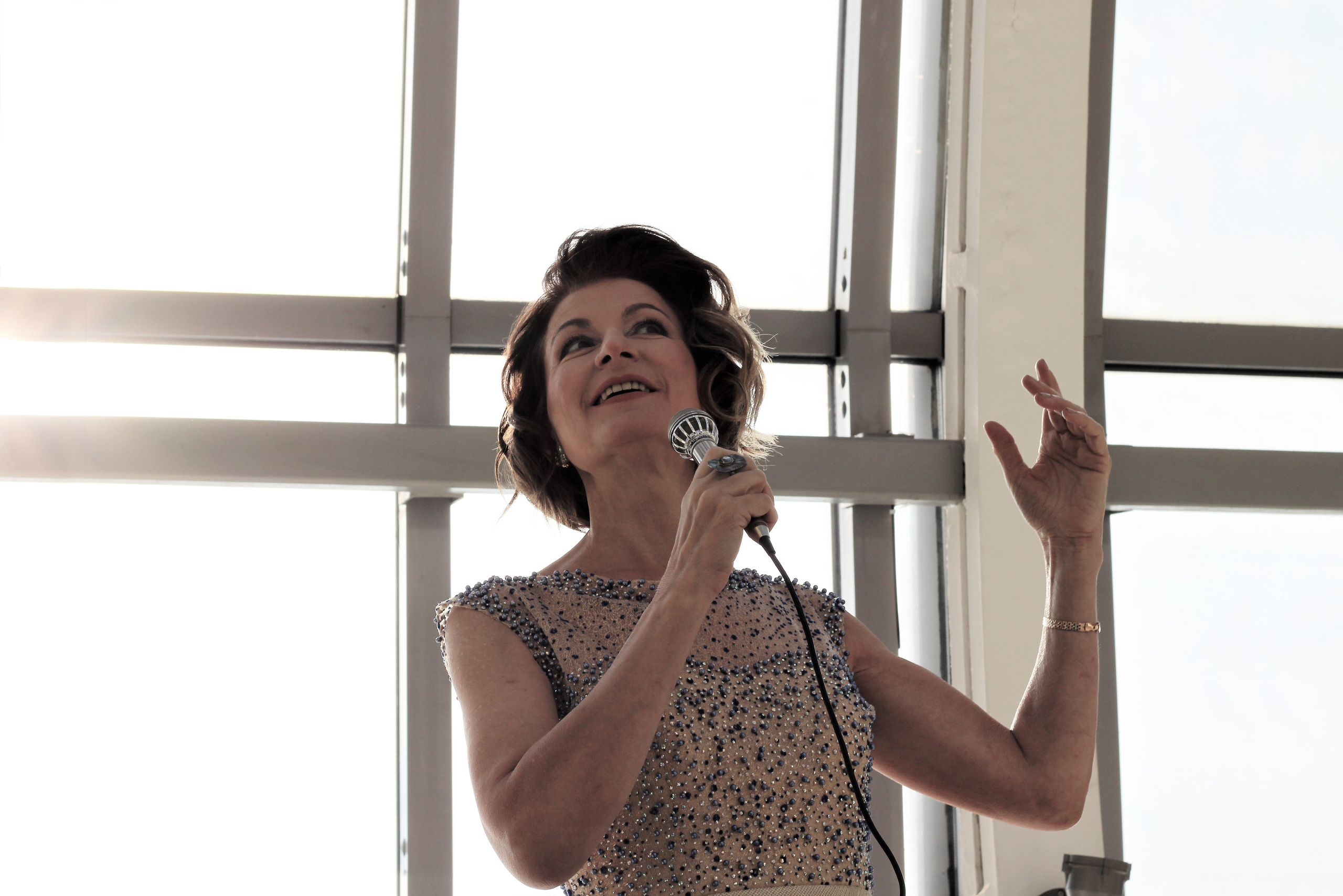 Фотосессия Елены Никитиной — певицы. Позитивный контент-фотограф в Санкт-Петербурге Мария Устинова