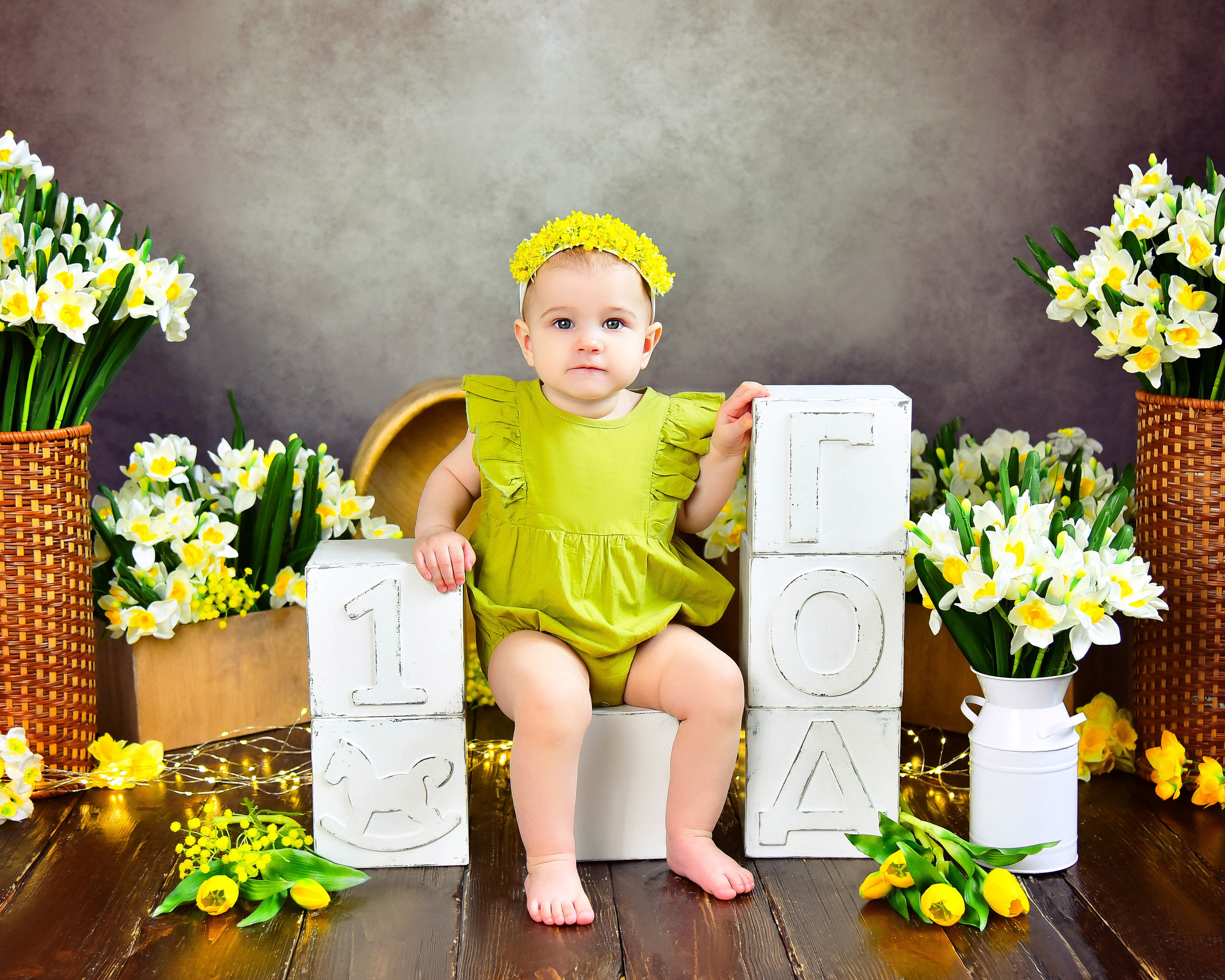 Малышки Антураж