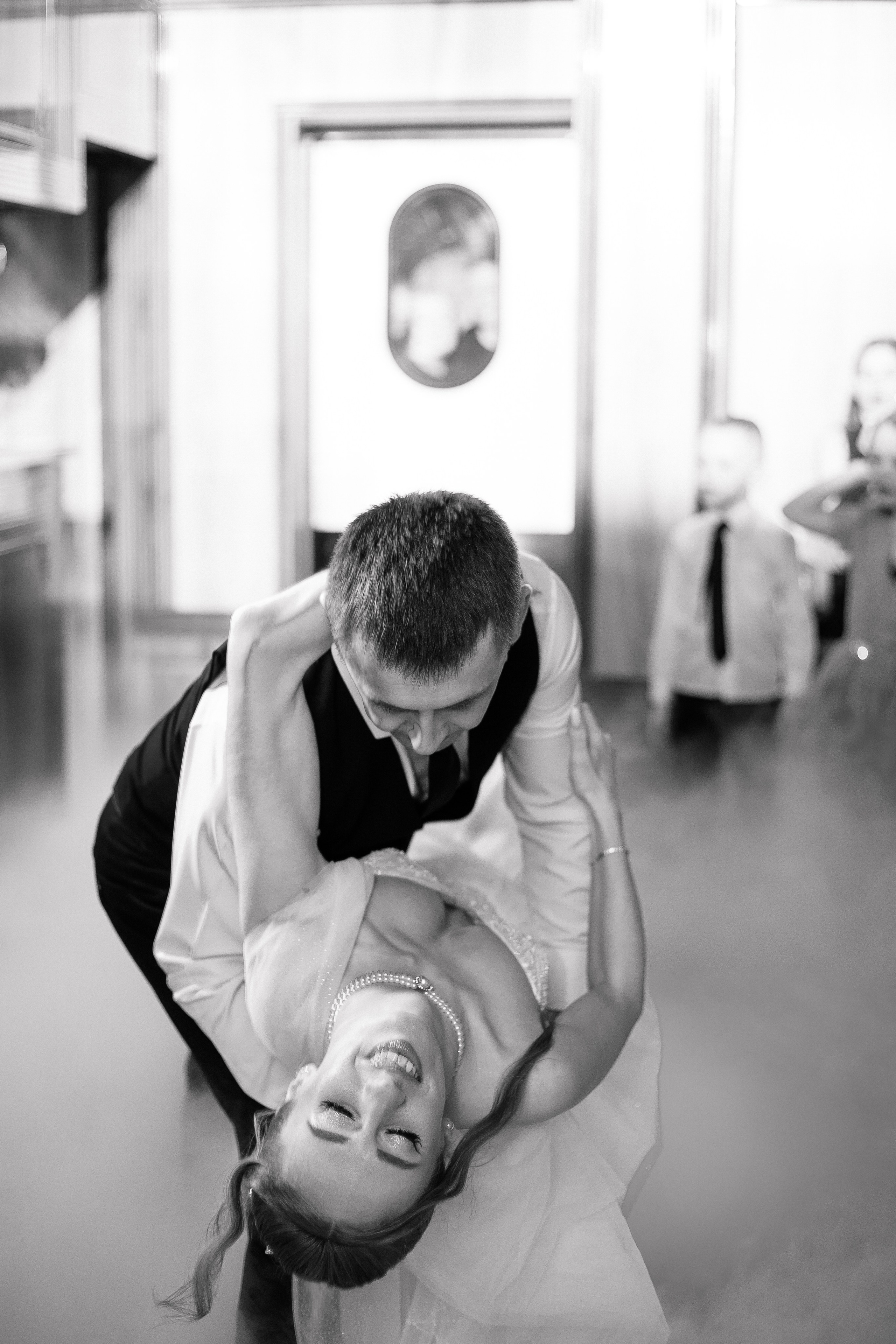 Анонс свадебных фотографий Вики и Александра. Фотограф Михаил Александров