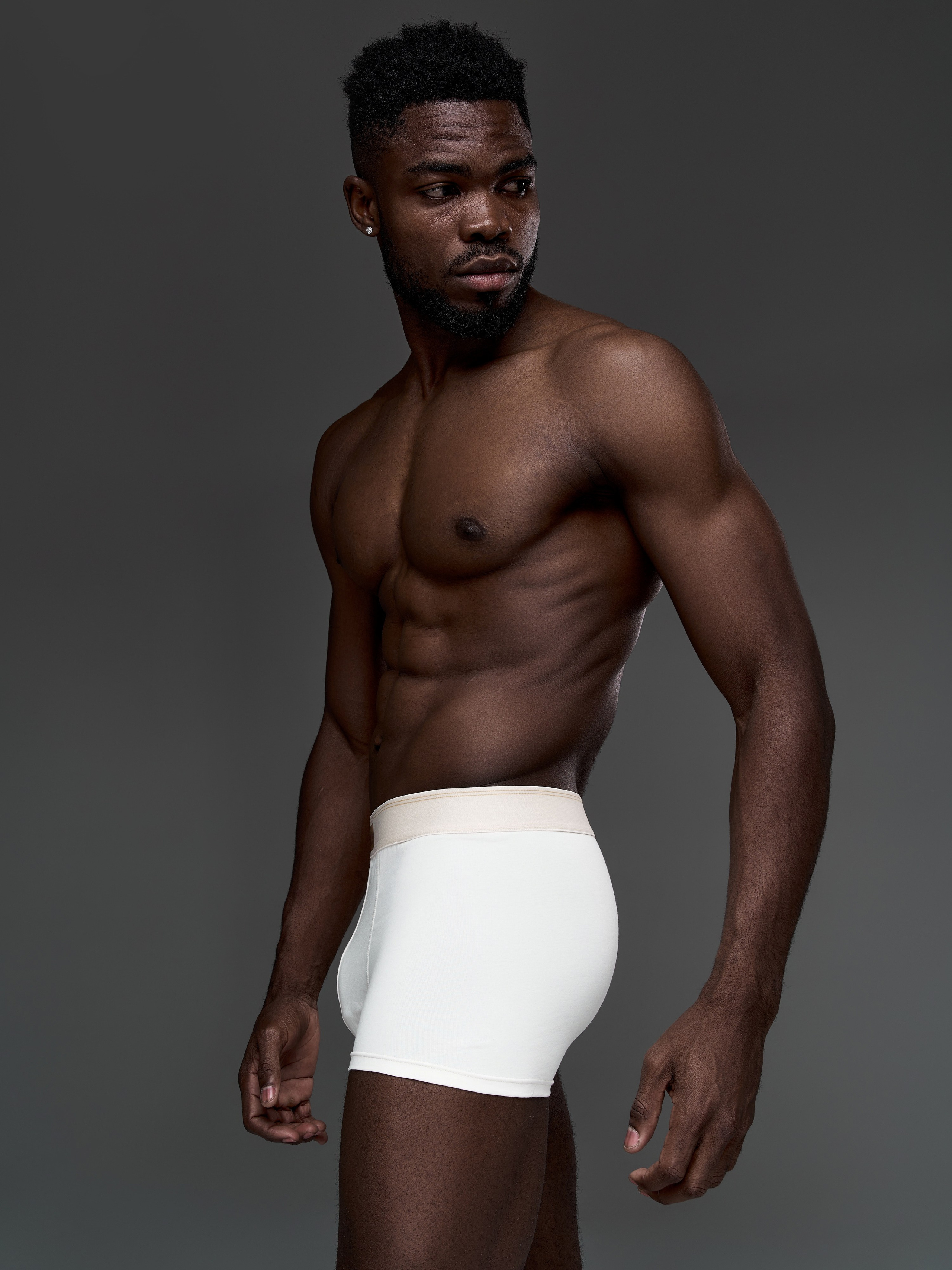 Мужское белье. Фотограф для маркетплейсов в Москве