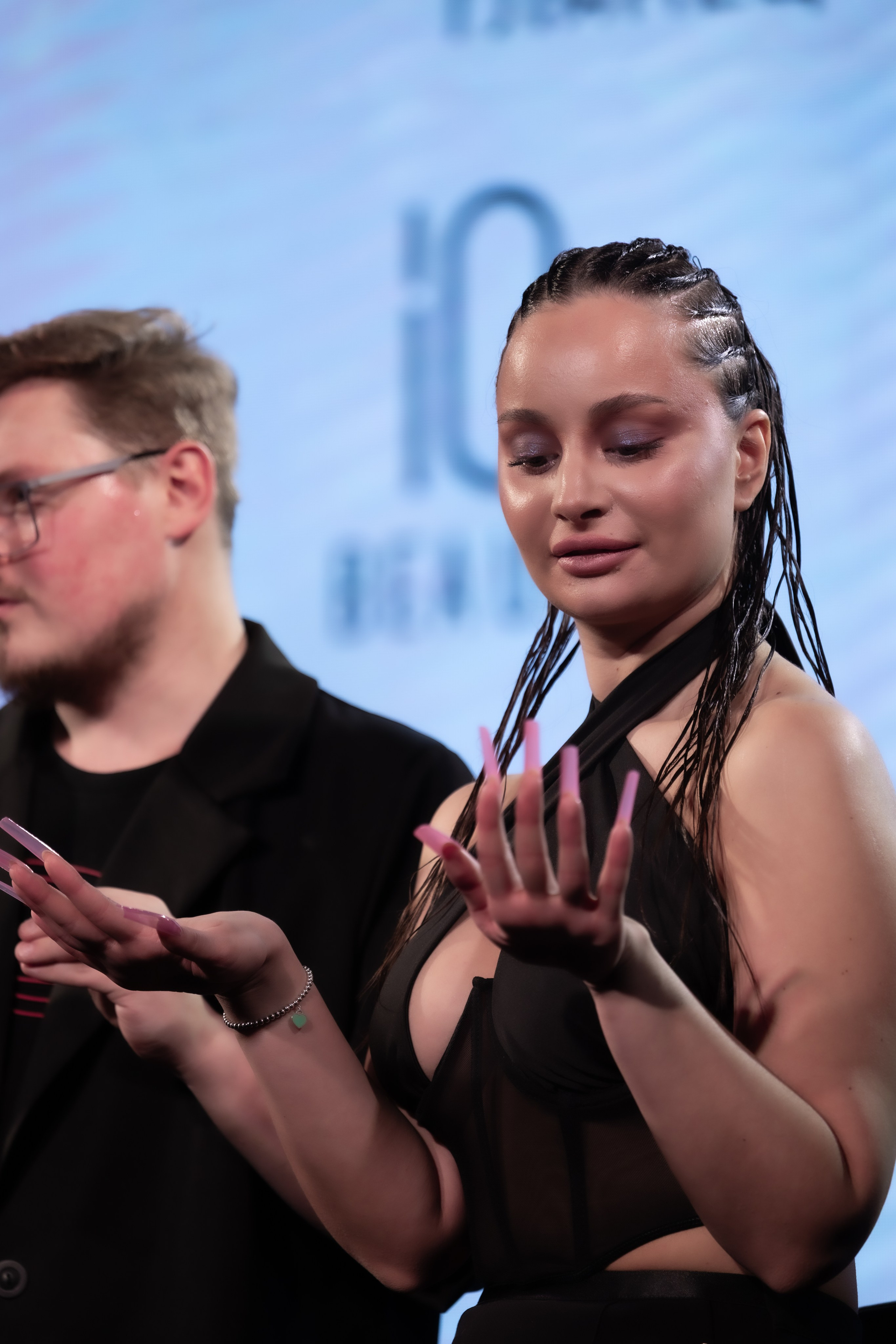 Мастер-класс по макияжу на Модной волне от Ивана Смирнова, звездного визажиста. Студия фото, видеографии и мультимедийного дизайна в Москве Multi Frame Studio