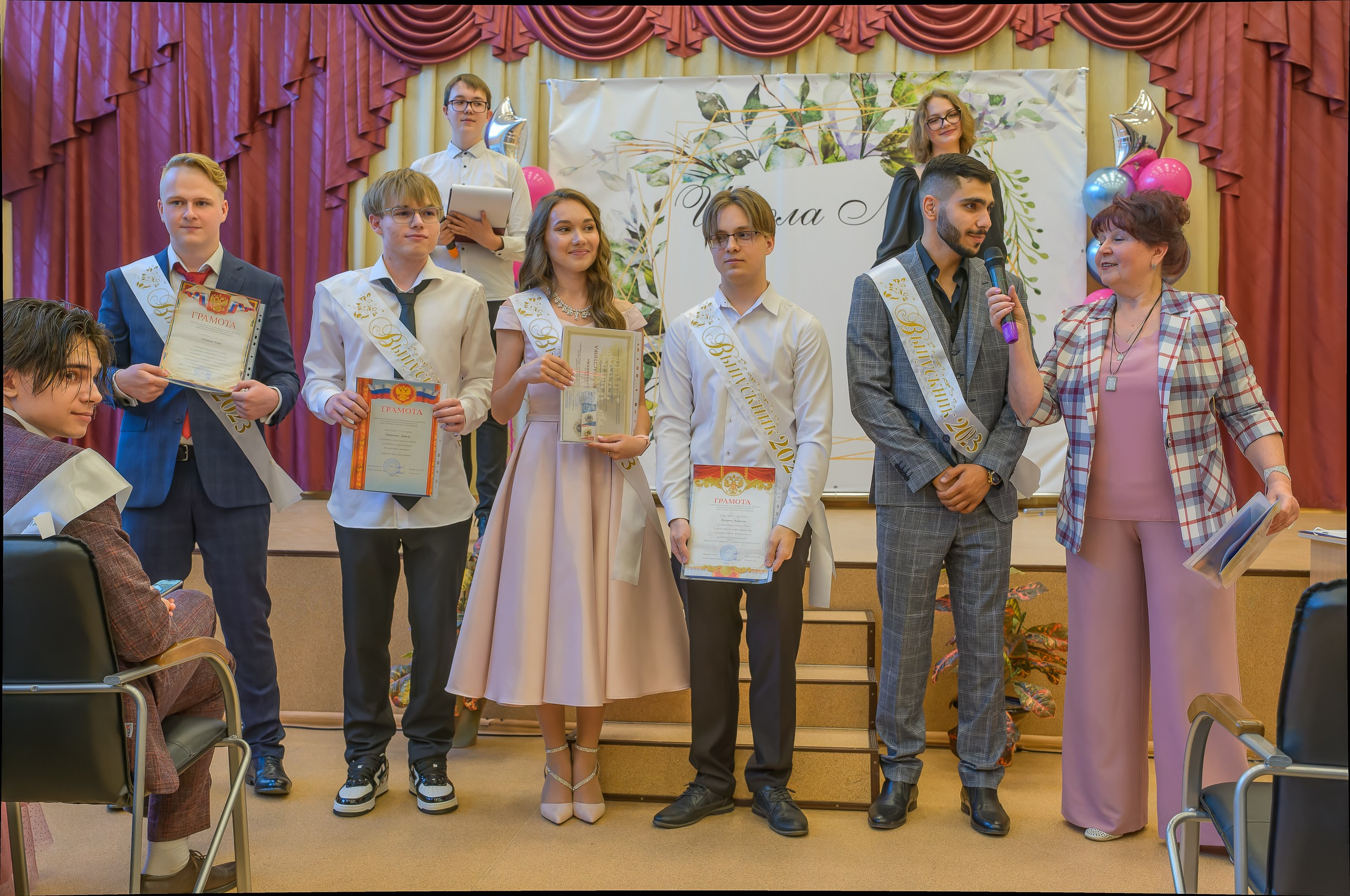 Выпускной МБОУ «СОШ № 34». Фотограф в Кемерово Владислав Шульц