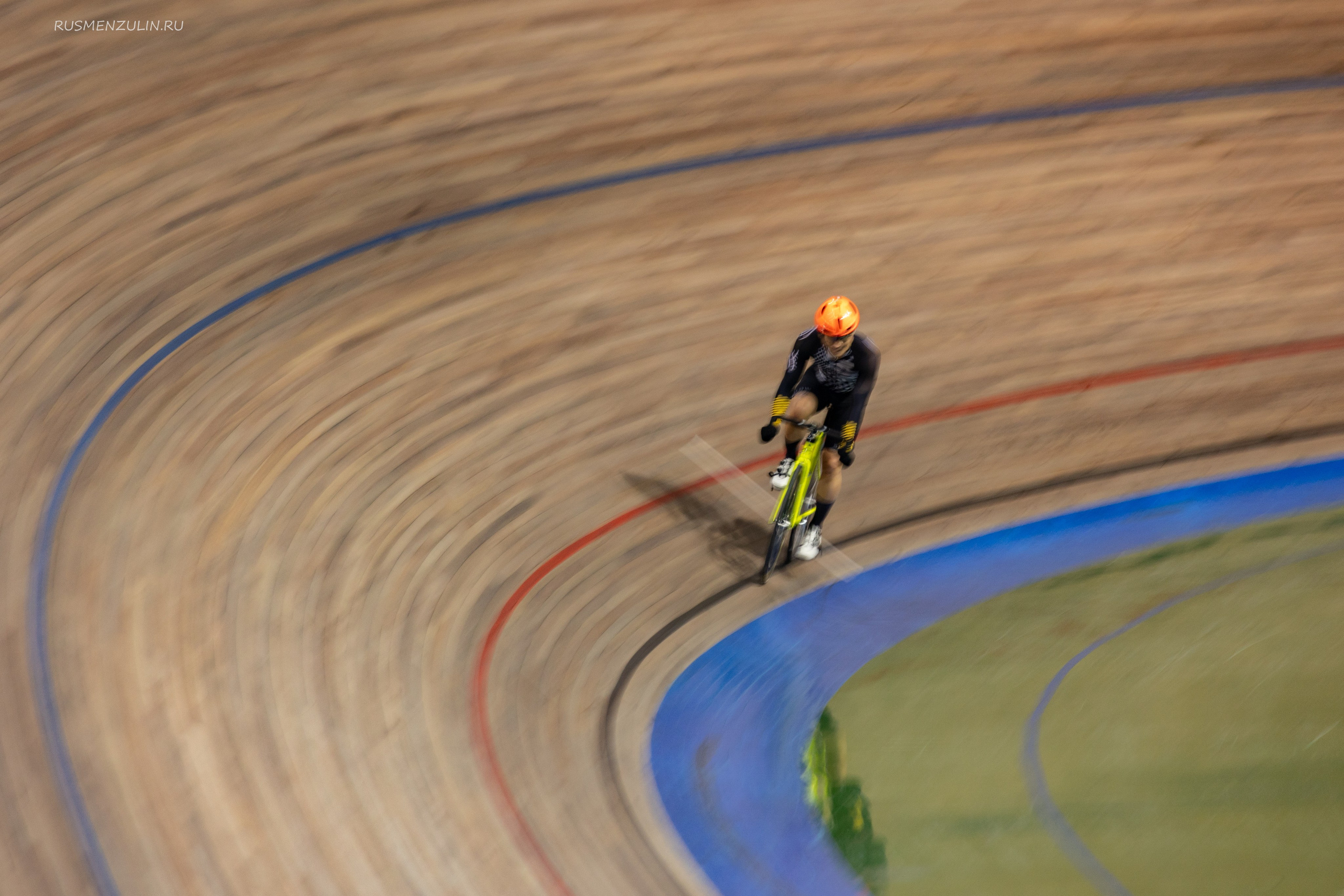 Cyclingrace крылатское декабрь 2025. Лучшие моменты и живые эмоции в моем объективе! Обращайтесь