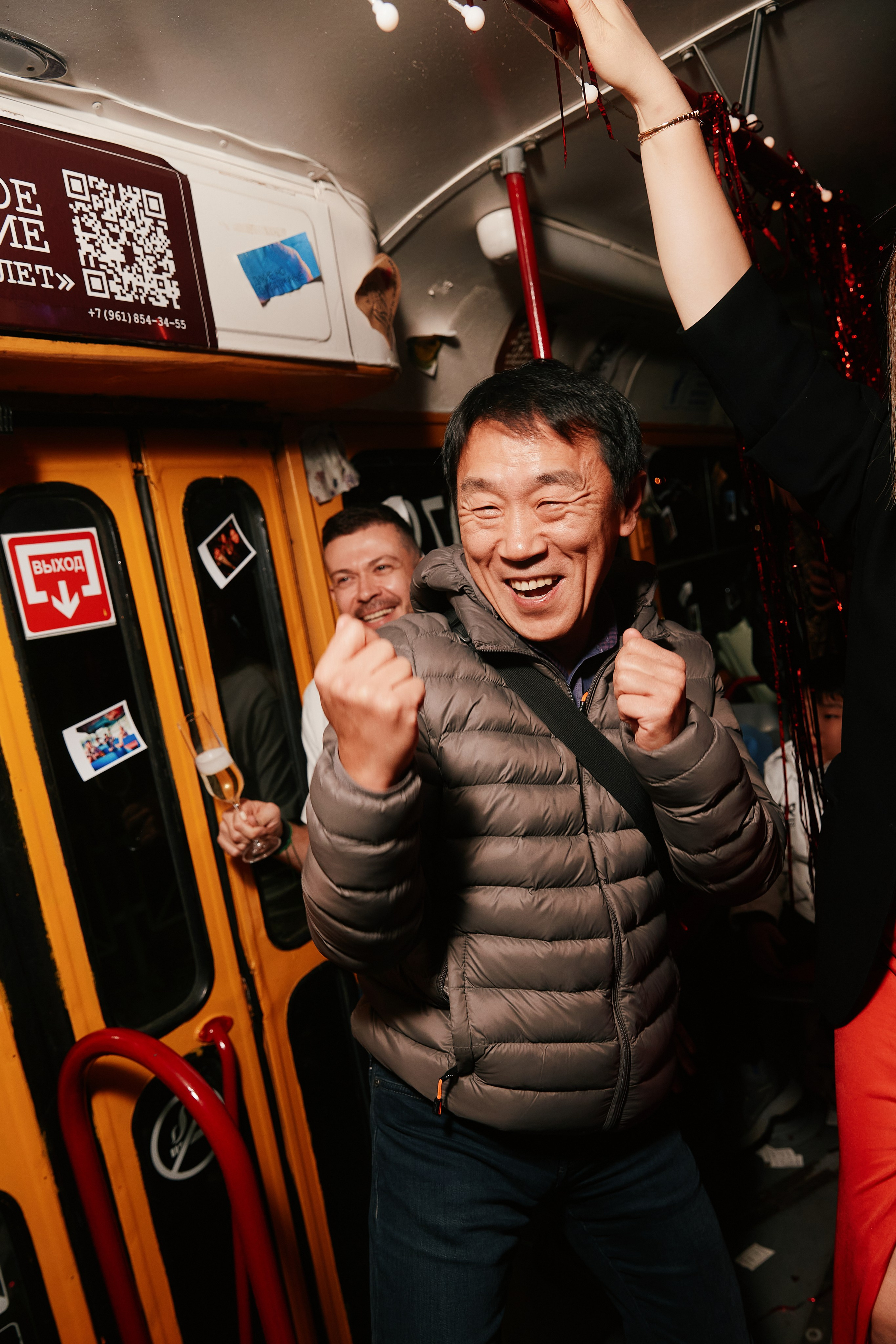 Tram 35 30.11. Свадебный репортажный фотограф краснодар максим дремов дрёмов фотосессия студия цена