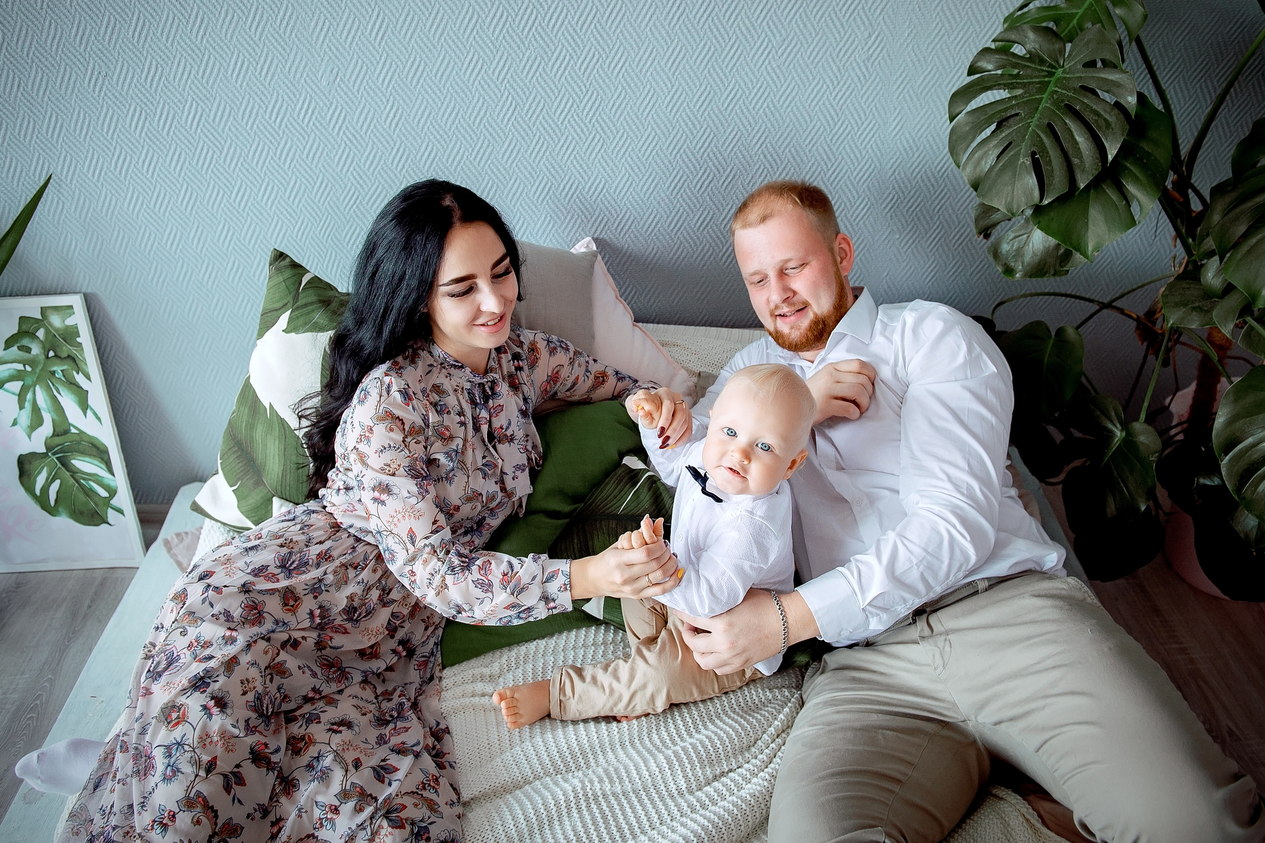Семейная фотосессия во Фрязино на годовасие. Свадебный и семейный фотограф Виктория Носачёва. Щелково, Москва и МО
