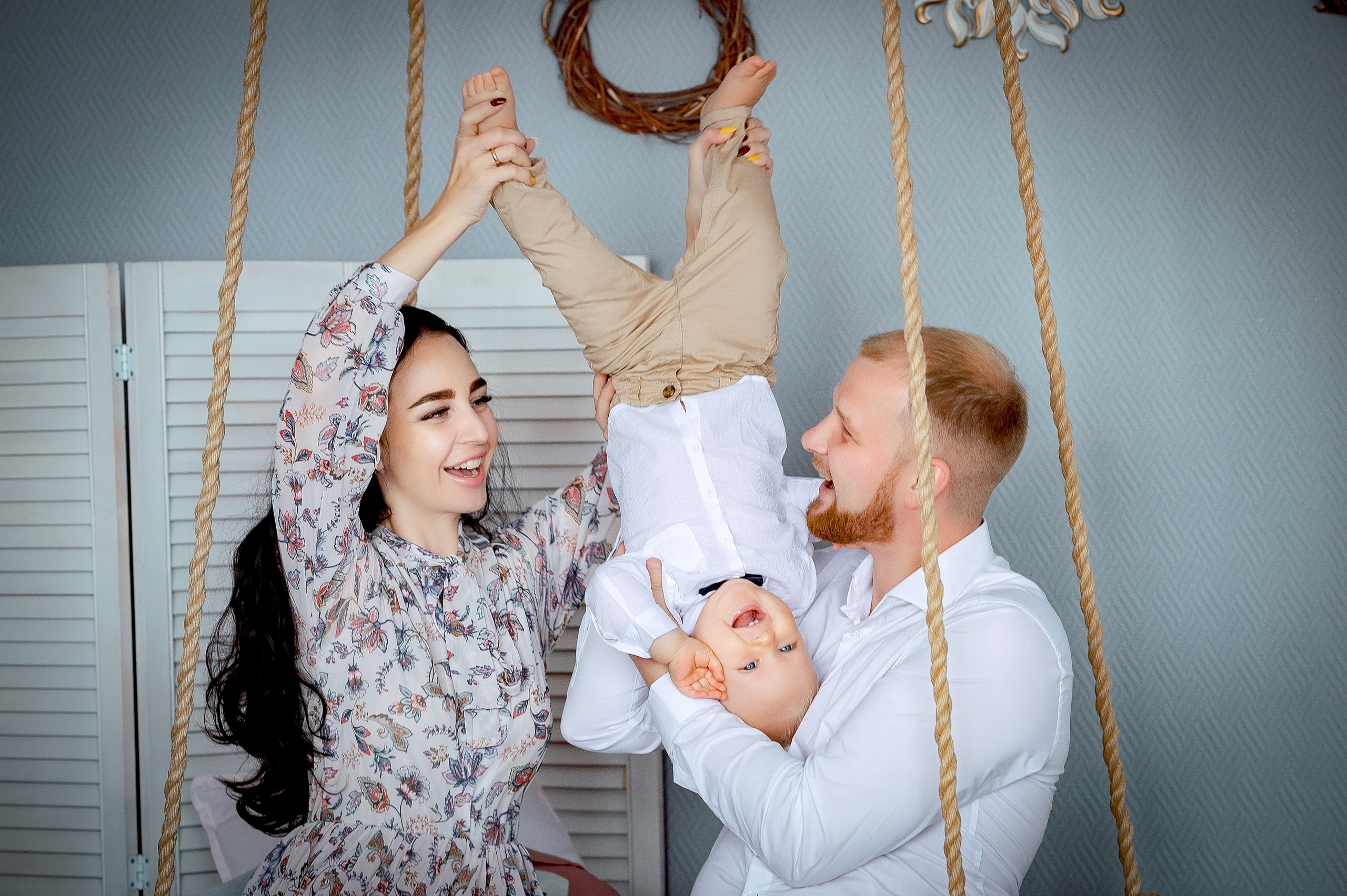 Семейная фотосессия во Фрязино на годовасие. Свадебный и семейный фотограф Виктория Носачёва. Щелково, Москва и МО