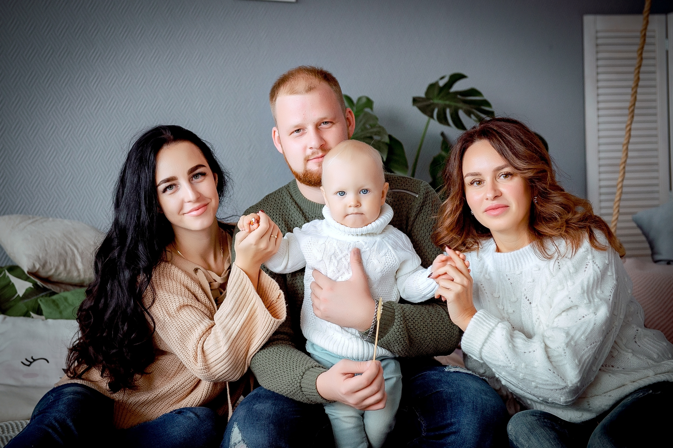 Семейная фотосессия во Фрязино на годовасие. Свадебный и семейный фотограф Виктория Носачёва. Щелково, Москва и МО