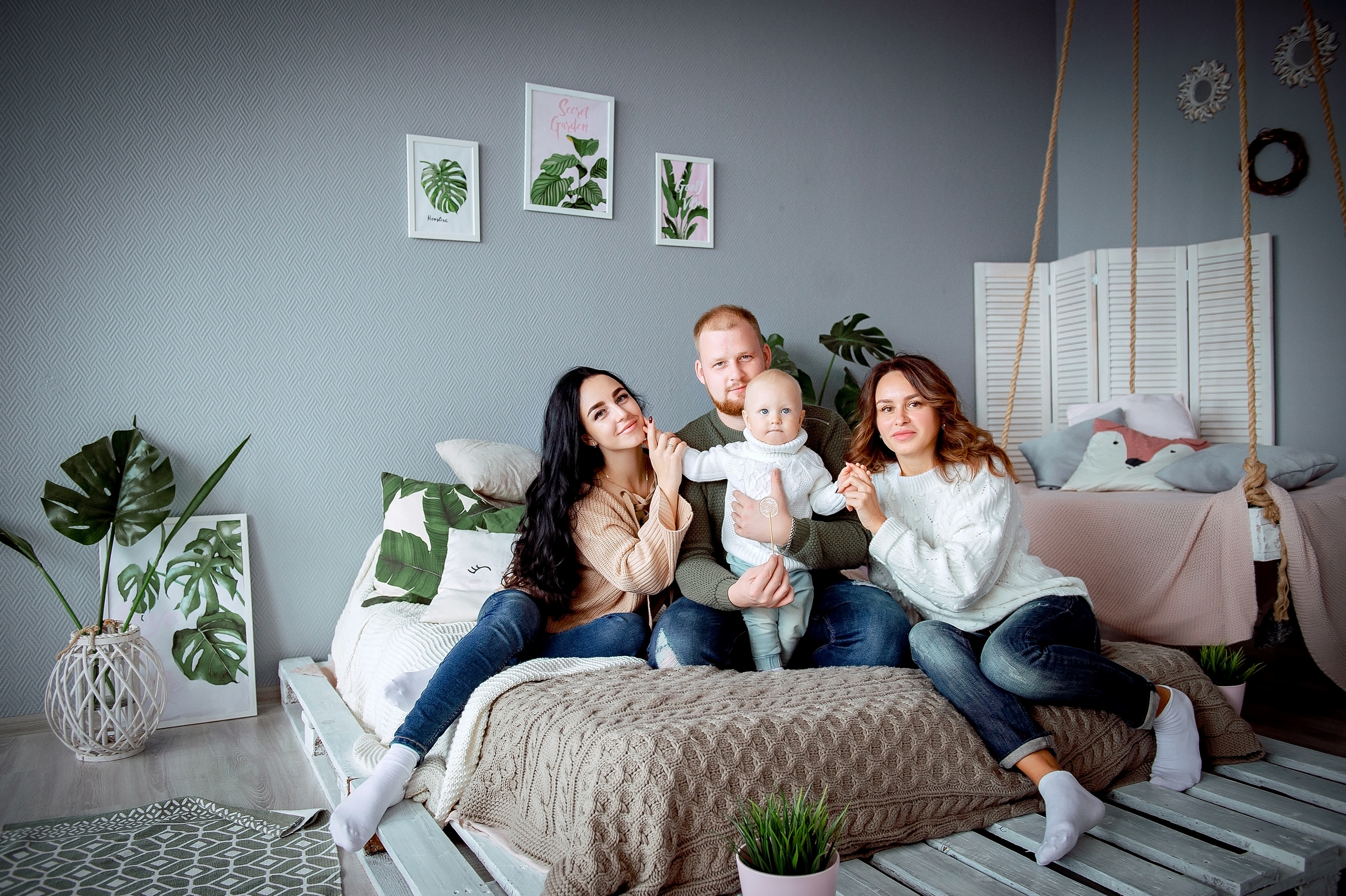 Семейная фотосессия во Фрязино на годовасие. Свадебный и семейный фотограф Виктория Носачёва. Щелково, Москва и МО