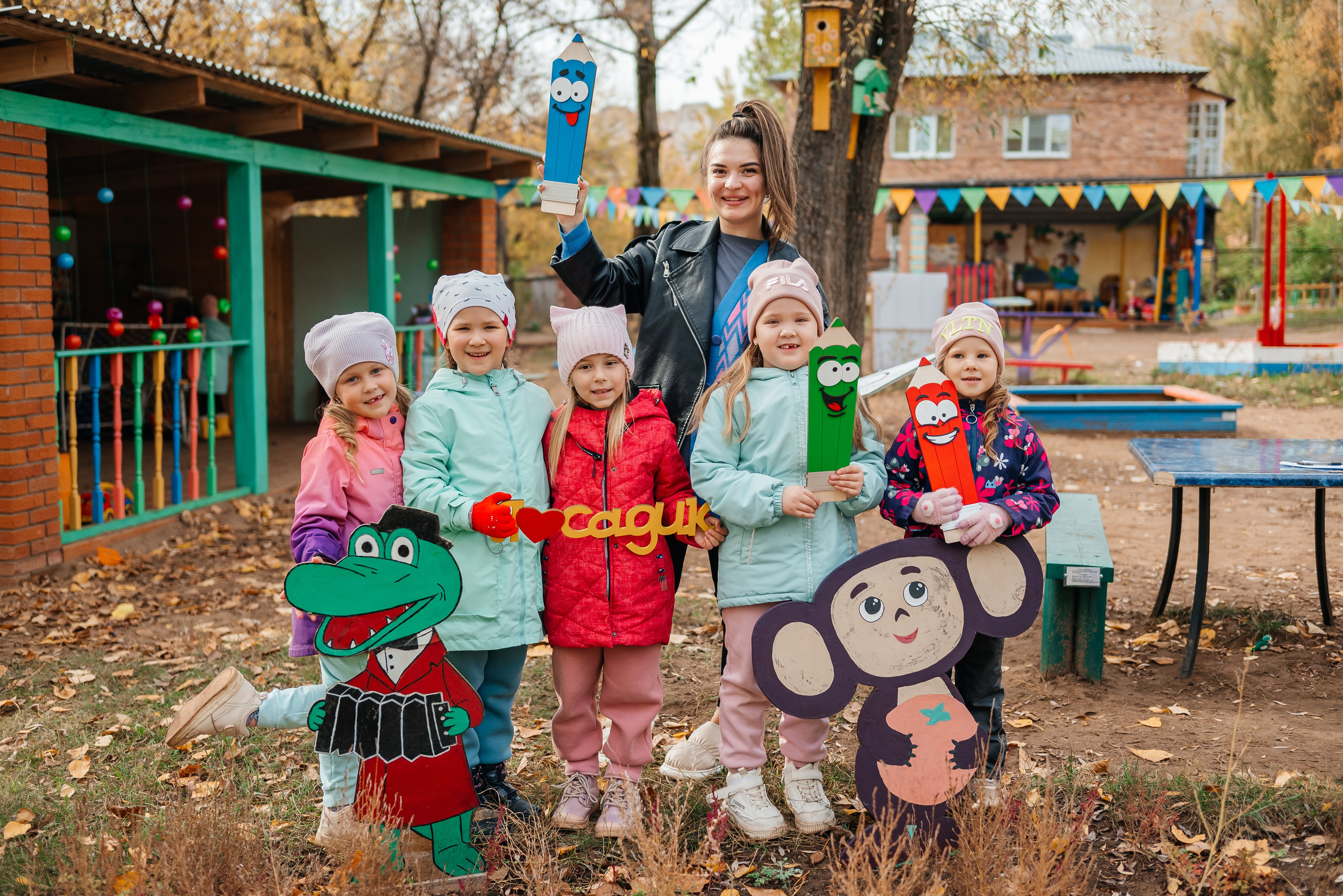 Детский сад. Фото. Современные выпускные альбомы. Воткинск