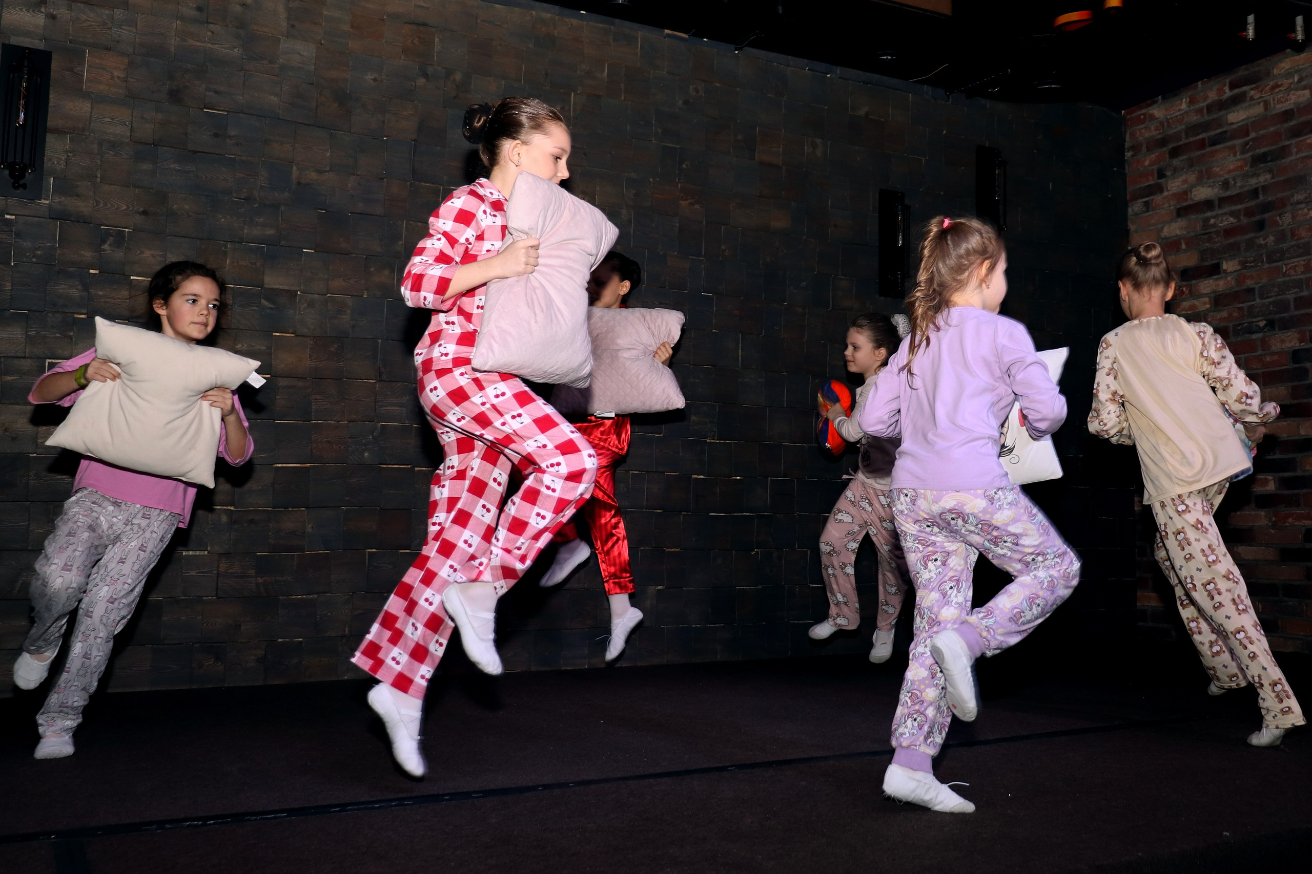 Балетная студия «Маленький лебедь». Фотограф Красноярск | Ховрин Иван | Свадьбы, Мероприятия, Фотосессии