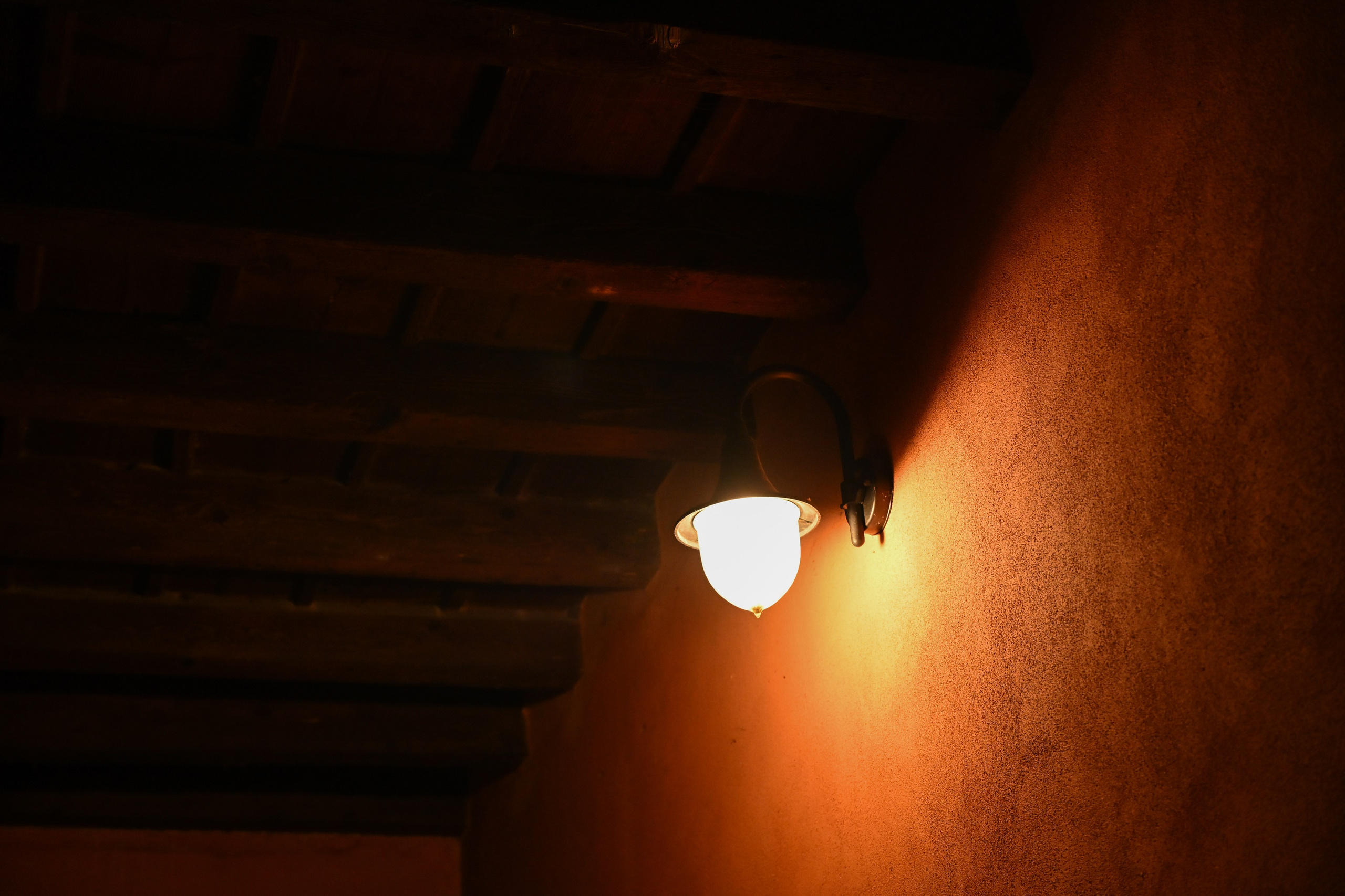 Milano: Navigli, City, Trams. Фотограф Минск