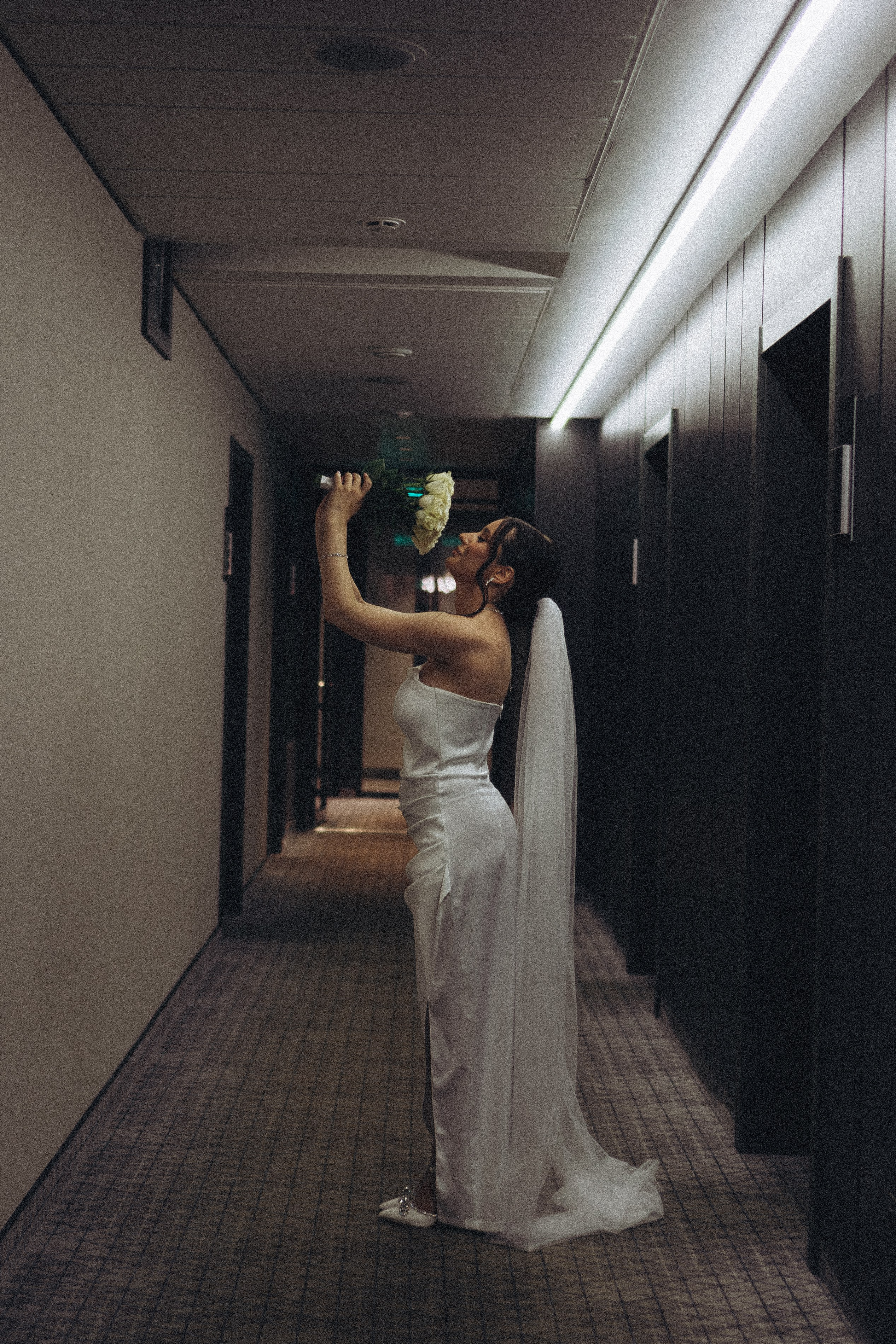 СВАДЕБНАЯ СЬЕМКА СБОРОВ ЖЕНИХА И НЕВЕСТЫ В ОТЕЛЕ И ТАКЖЕ ФОТОСЕССИИЯ В ОТЕЛЕЕ МЕГАПОЛИС БРЯНСК. Профессиональный фотограф, Санкт-Петербург — Виктория Богомолова