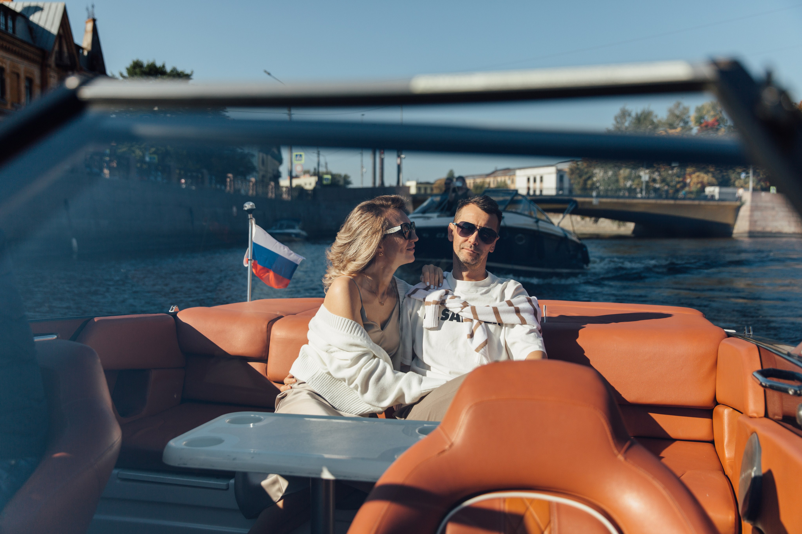 Теплоход Спб — судоходная компания. Контент фотограф, Продюссер Леся Птица