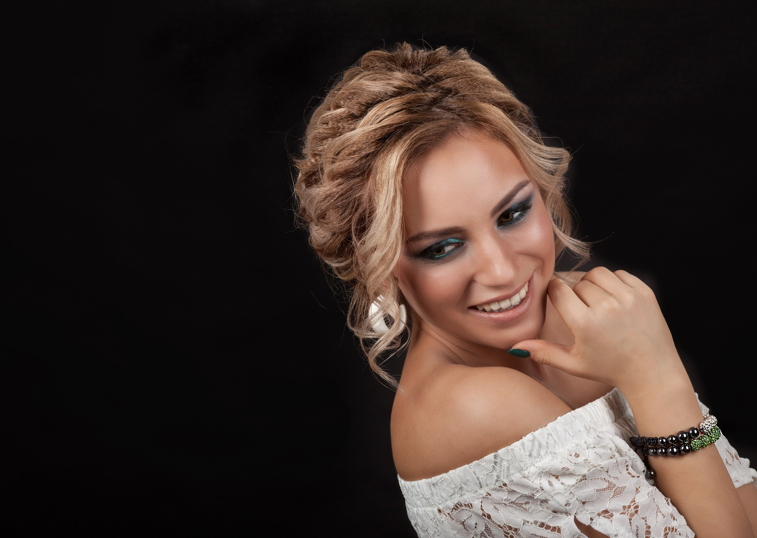 Бьюти, сюрАрт. Студийный фотограф, предметный фотограф в Самаре Коротков Михаил