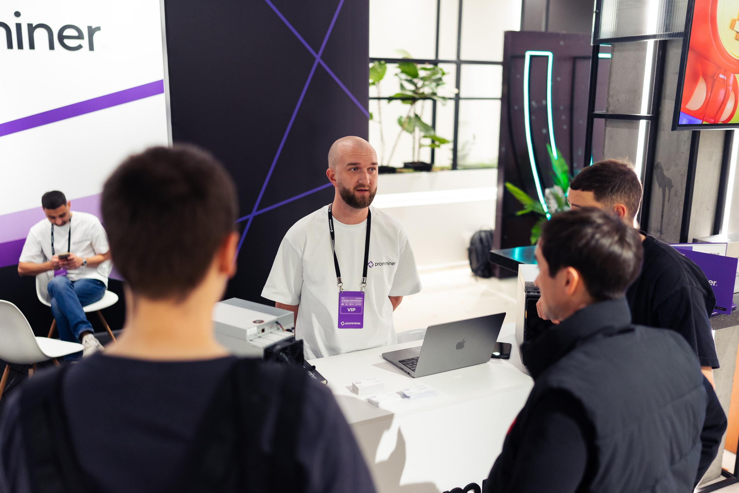 III Kryptoforum Kazan X promminer. Фотограф в СПБ Алмаз Камаев