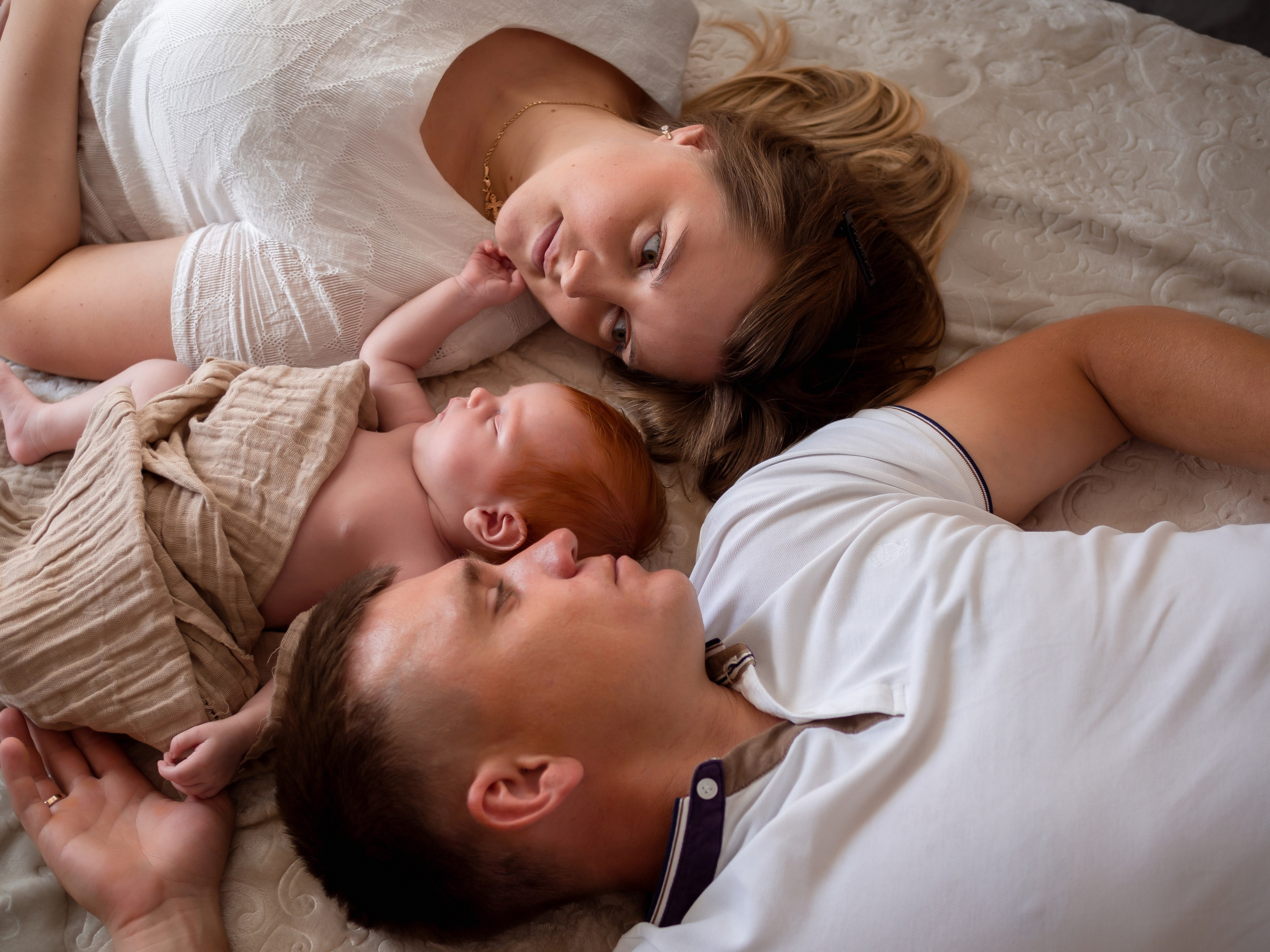 Семейная фотосессия у вас дома. Фотограф новорождённых в Перми и Култаево Анна Сажина