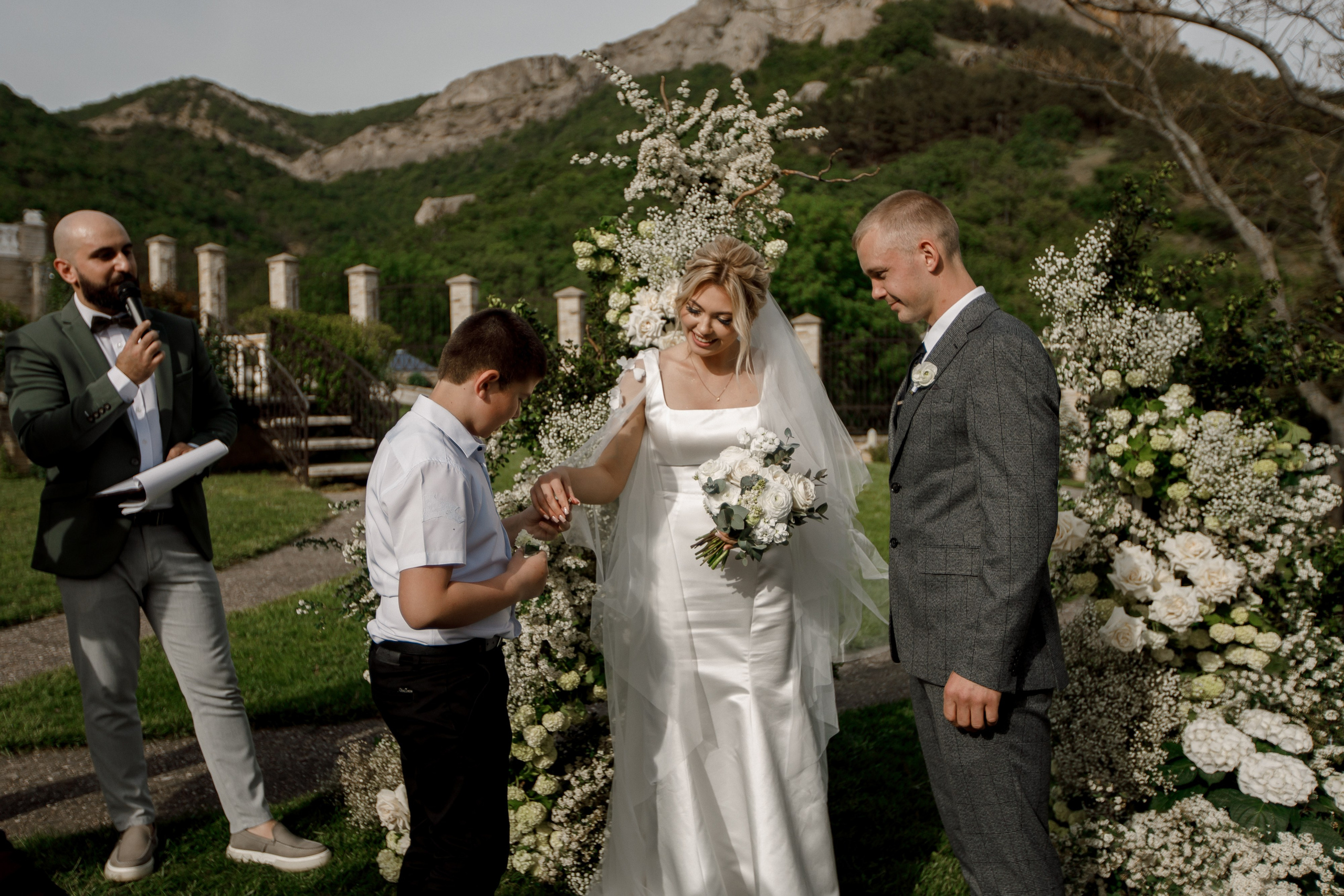 Денис и Алина. Белый замок. Фотограф Анна Лейман. Севастополь