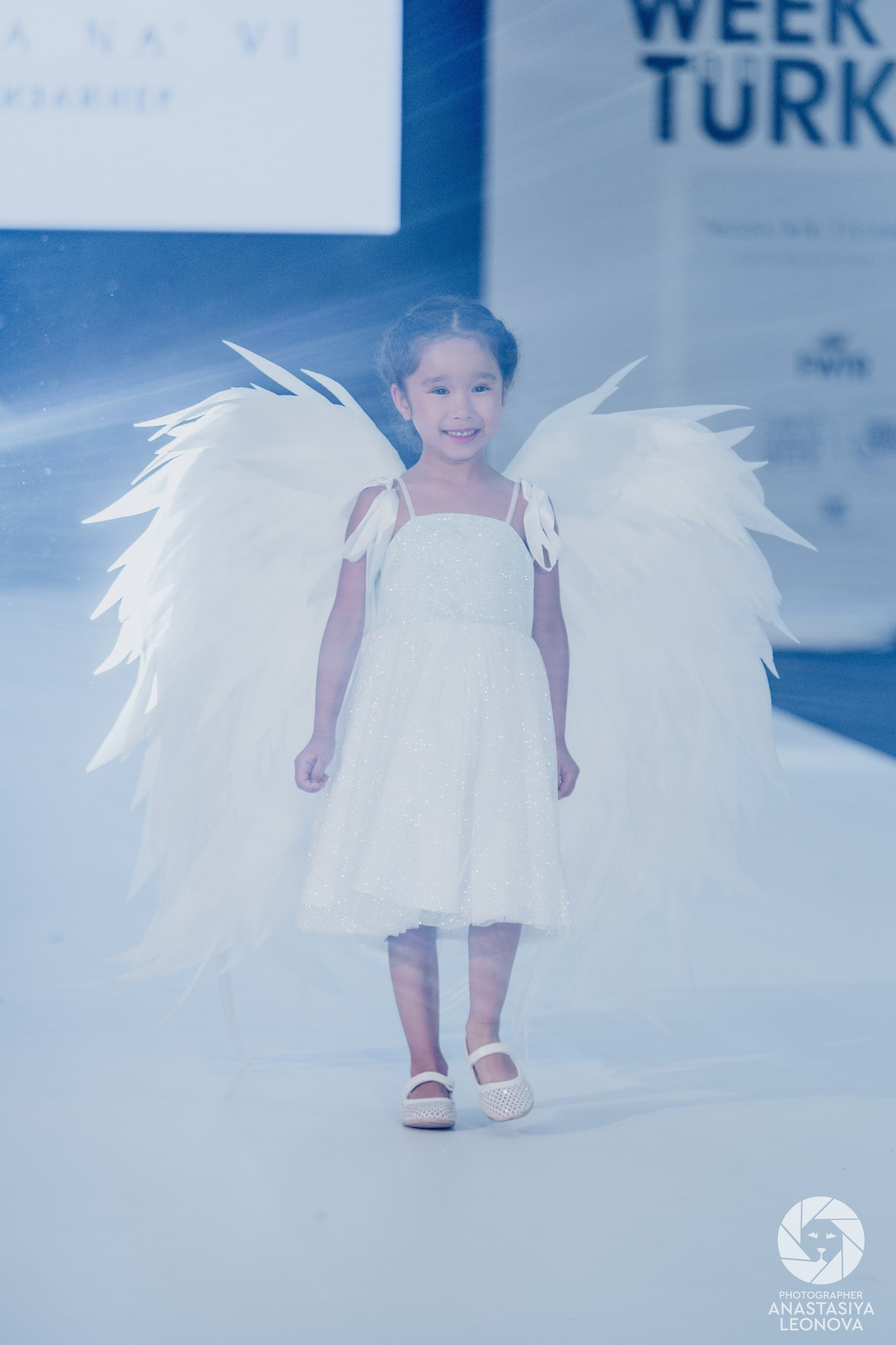 Fashion Week Türkiye [spring, 2025]. Anastasia Leonowa