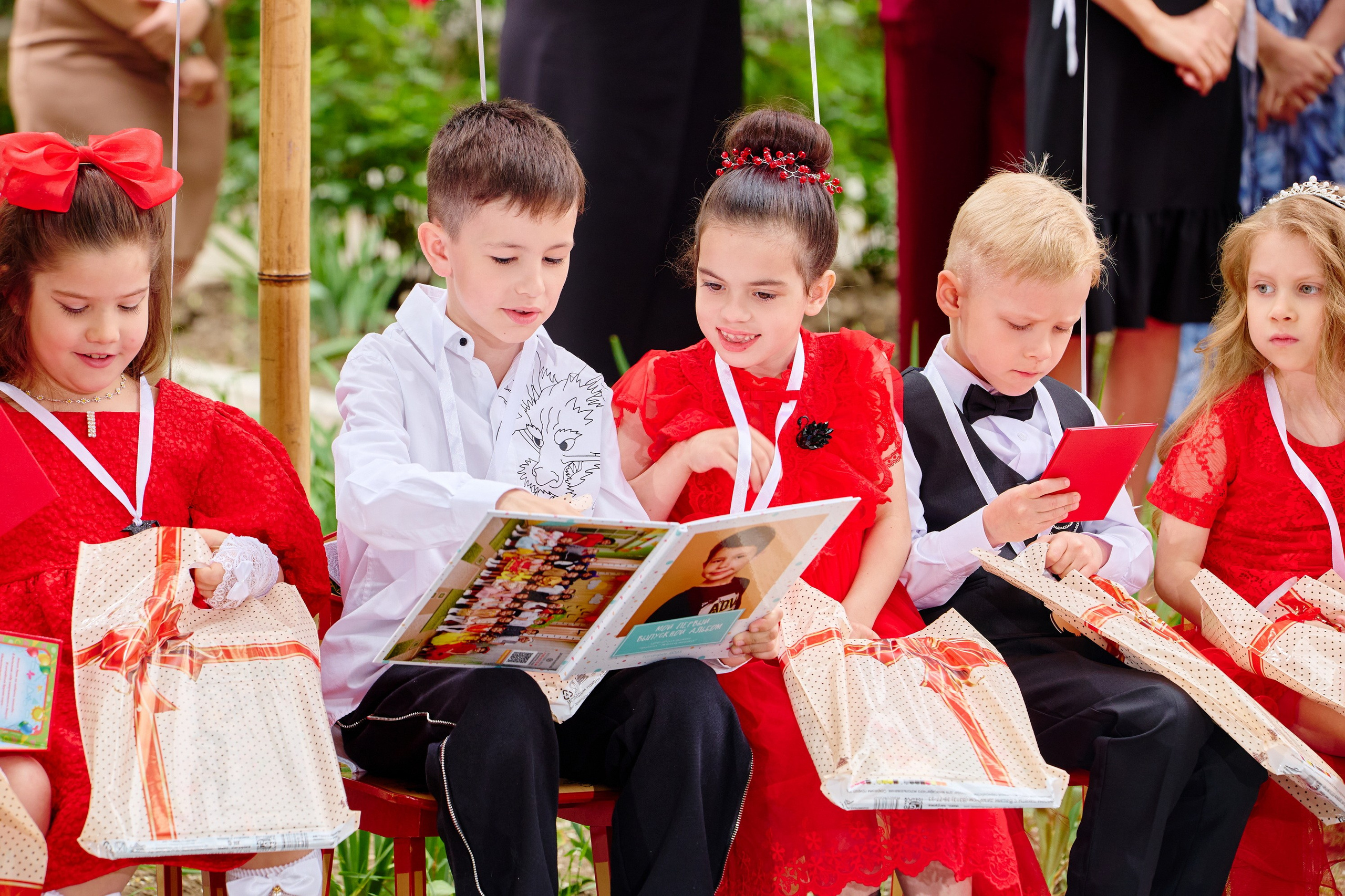 Выпускной 45 сад. Фотограф Выпускные альбомы Таганрог Сергей Коробченко