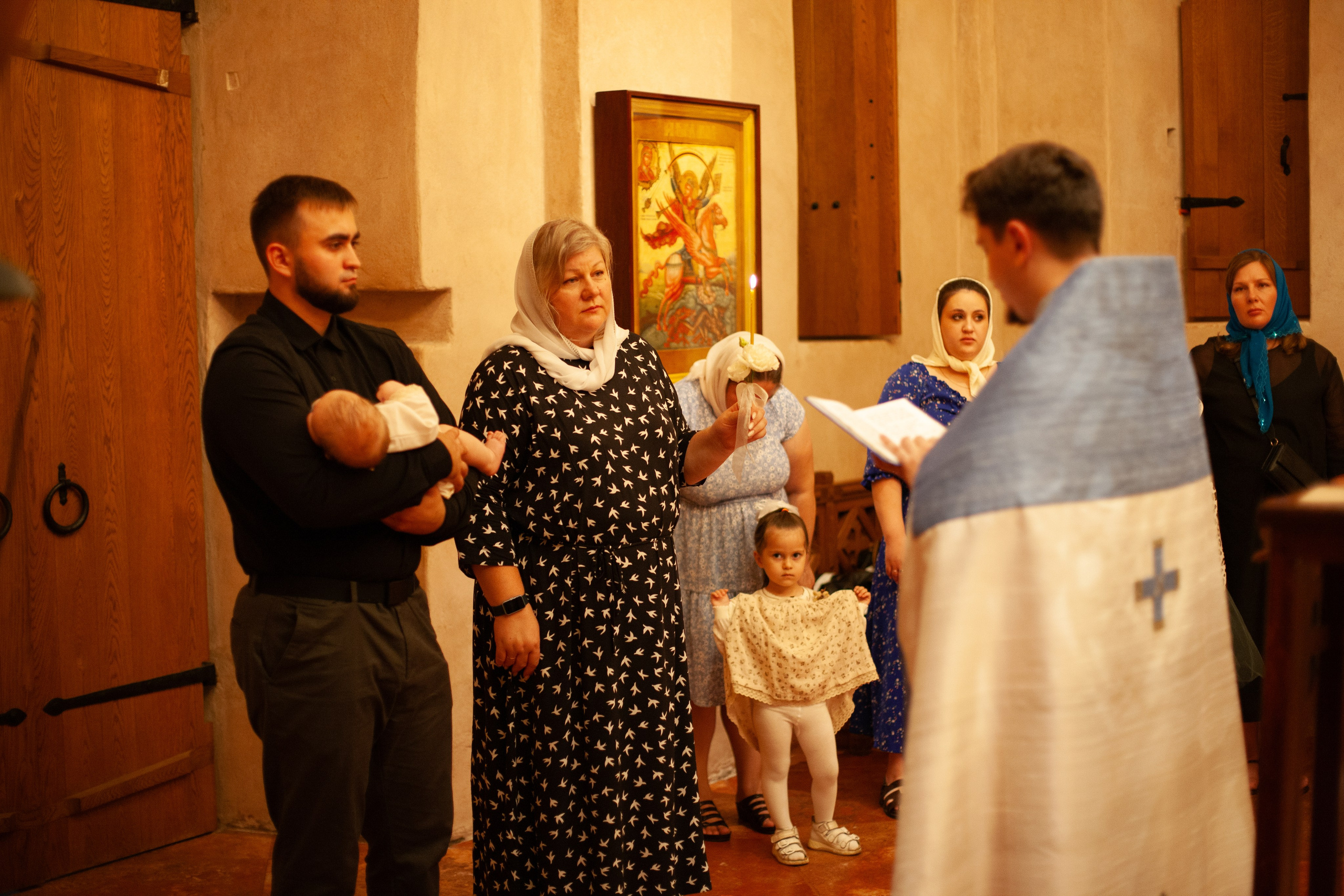 Крещение в храме Антипы, стиль «Kodachrome 64». Фотограф на крещение/венчание