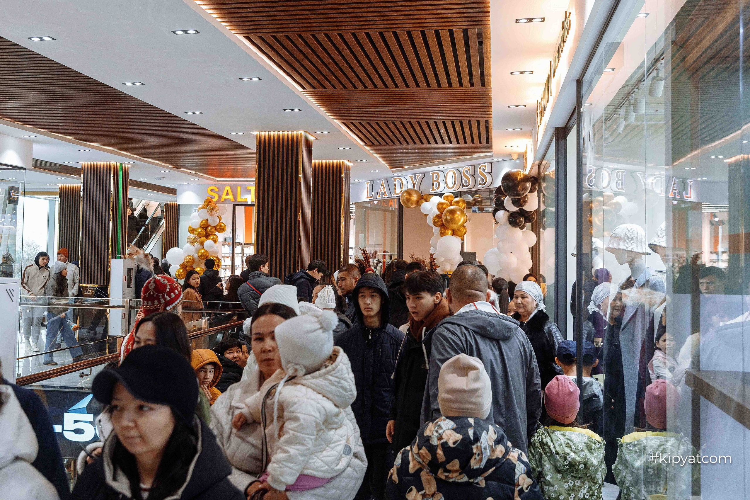 Официальное открытие ТРЦ «Royal Plaza»