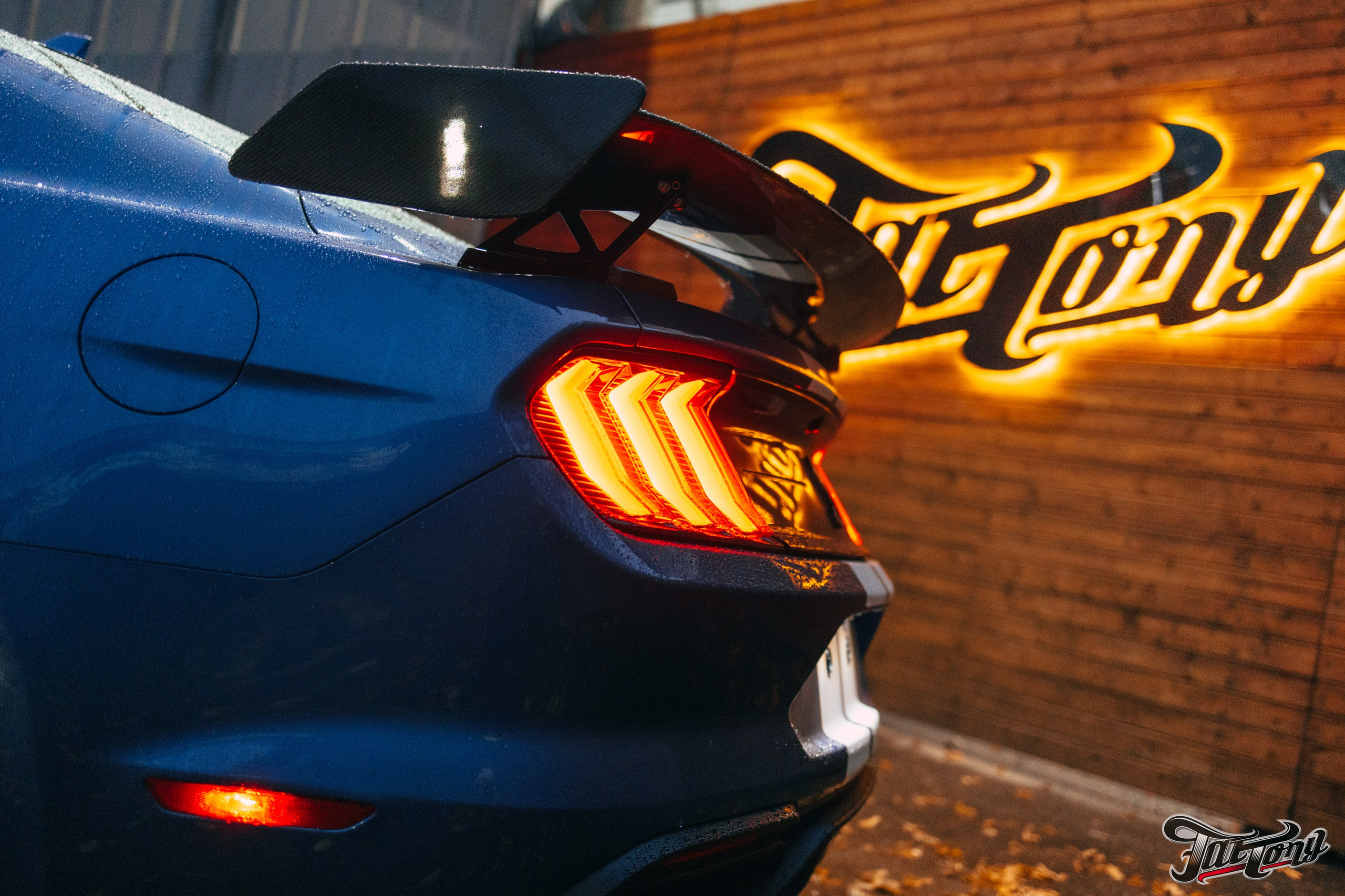 Ford Mustang GT500. DeLorein