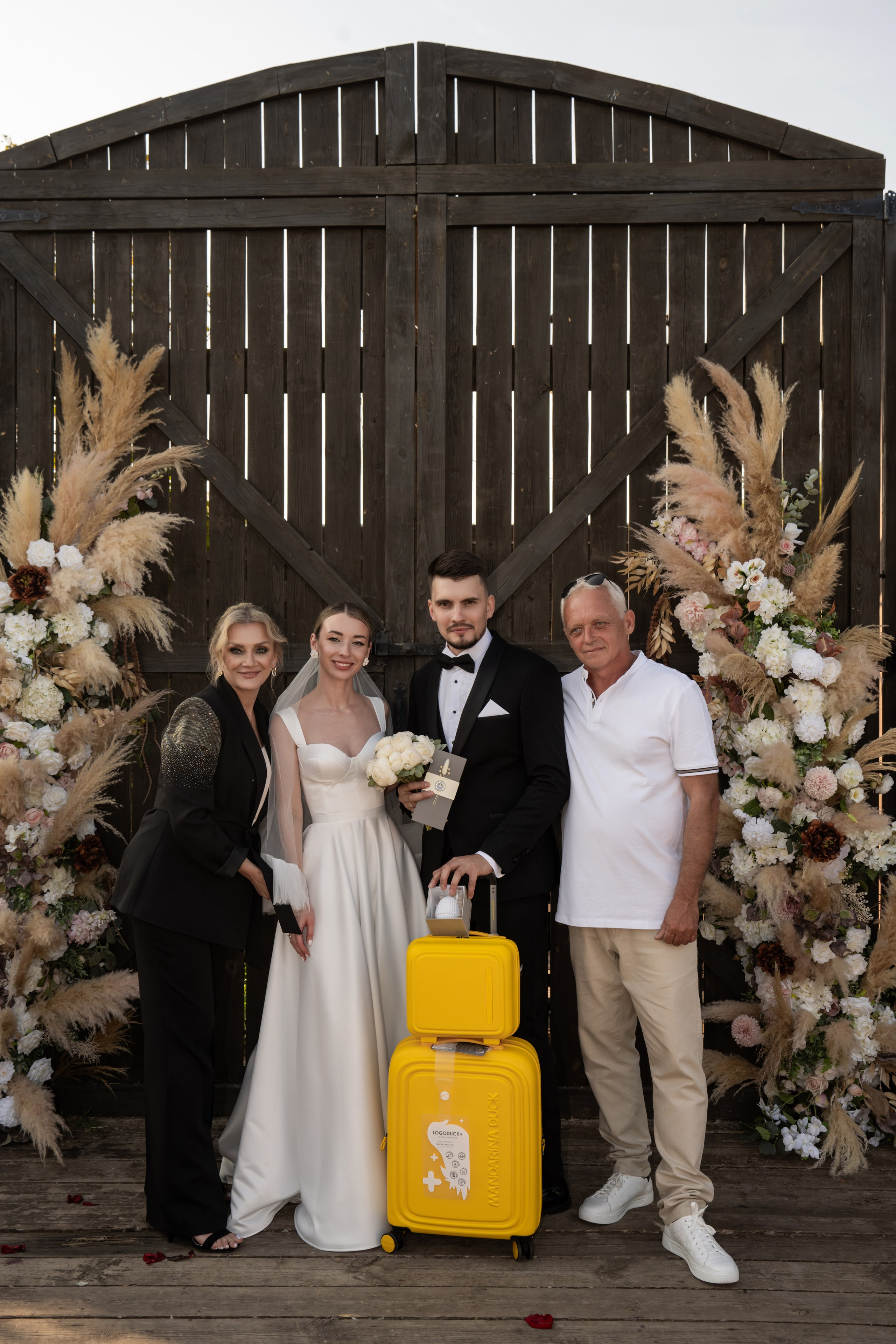 2024. Богдан и Ирина. Свадебный и семейный фотограф в Москве и Европе Евгения Амелина