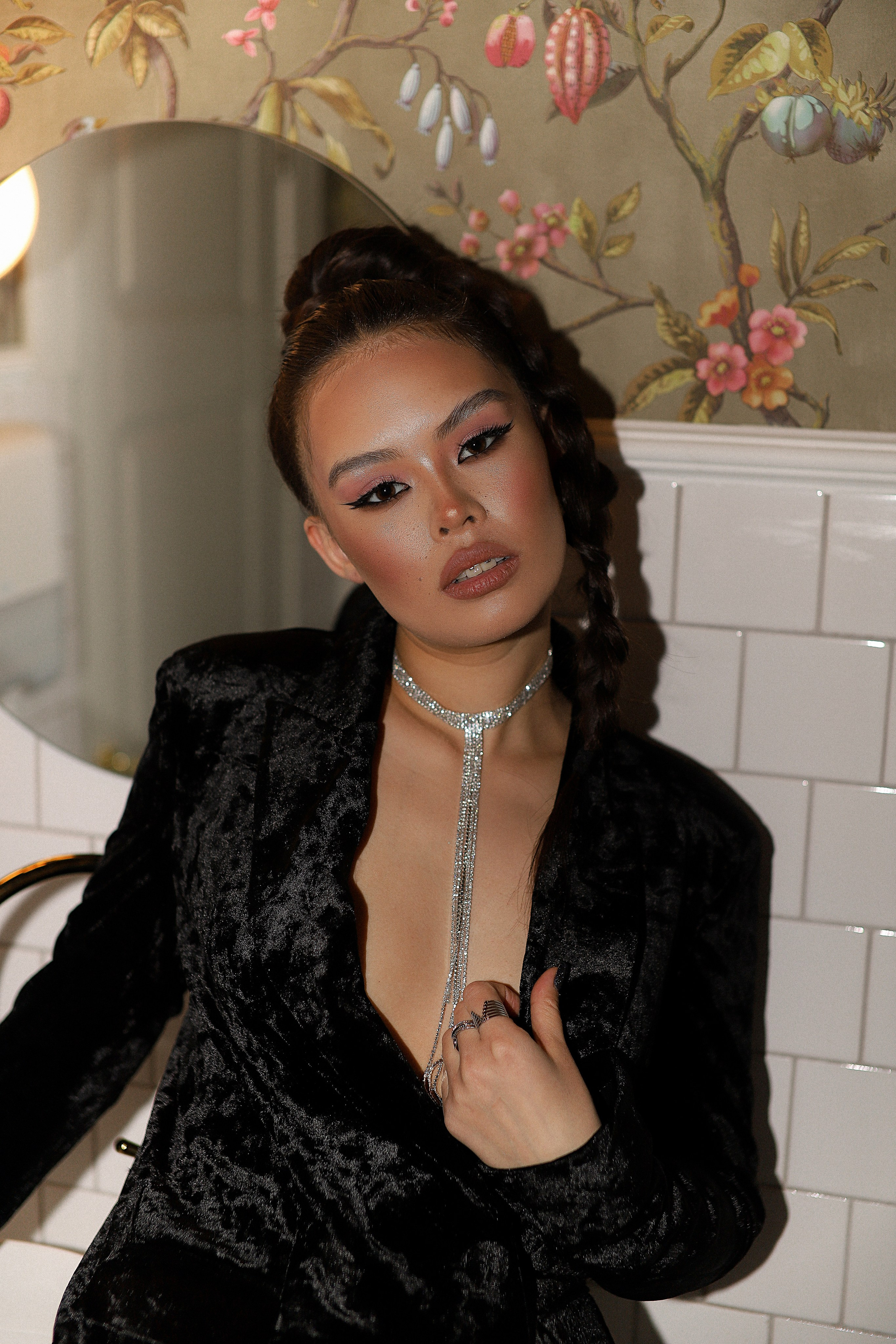 Надя, съемка в кофейне