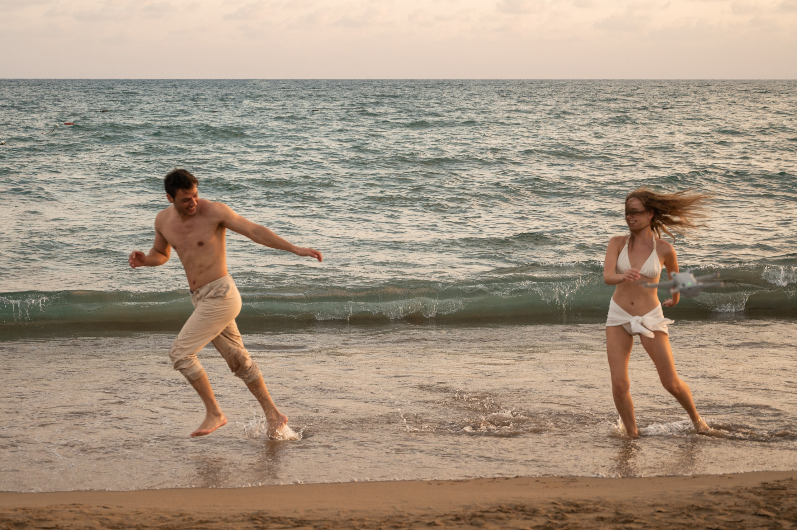Romantic Couple Photoshoot in Antalya Beach. Фотосессии в Анталии. Фотограф в Анталии Лариса Трубина