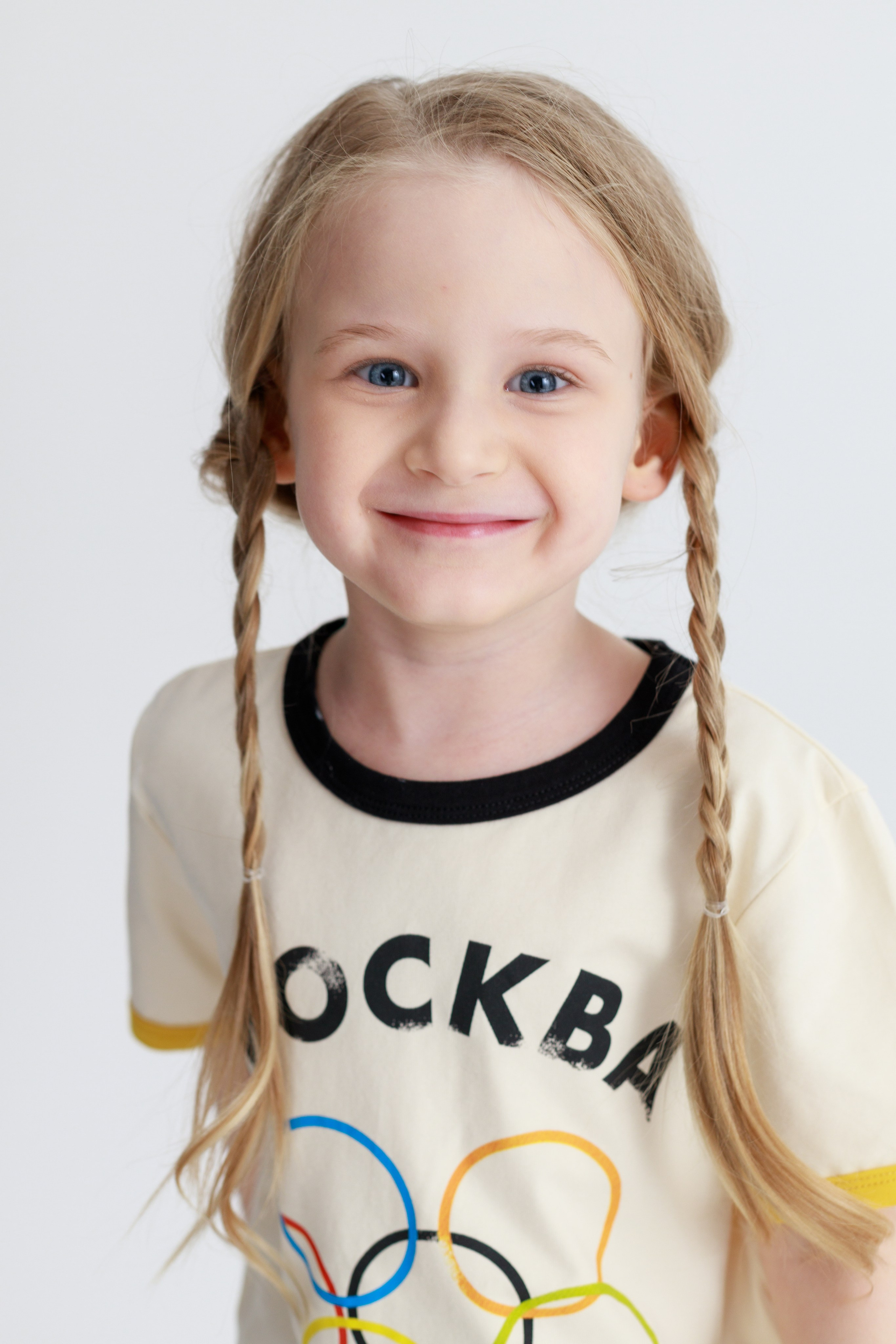 Ульяна Анисова 108/5/27. Римма Зайцева контент для брендов