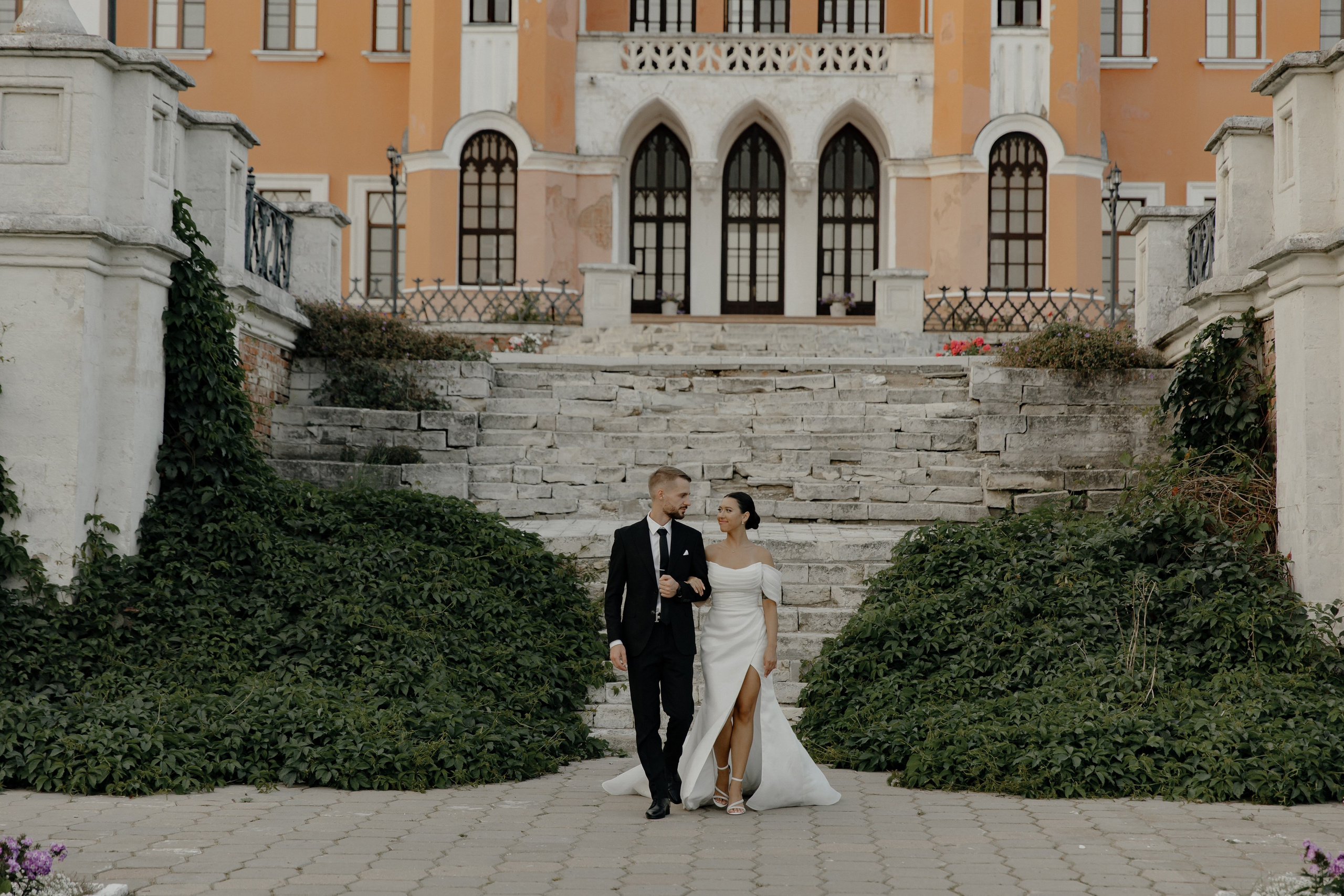 31.08.2024. RETOUCH-HOUSE