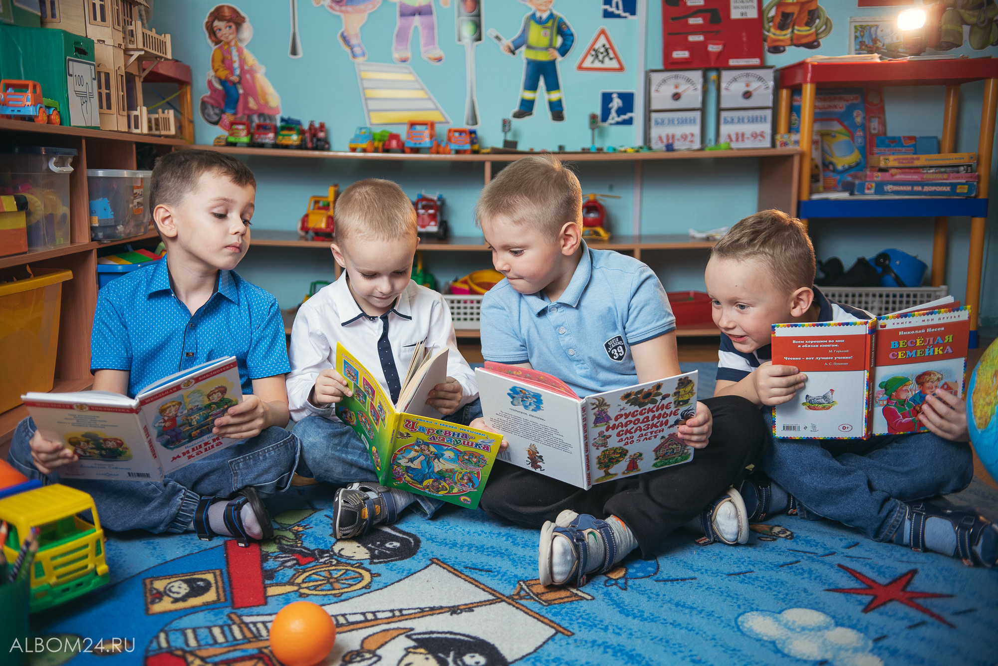 Съемка на выпускной альбом Бархатовский сад, гр. Подсолнушки. Выпускные альбомы и фотосъемка в Красноярске