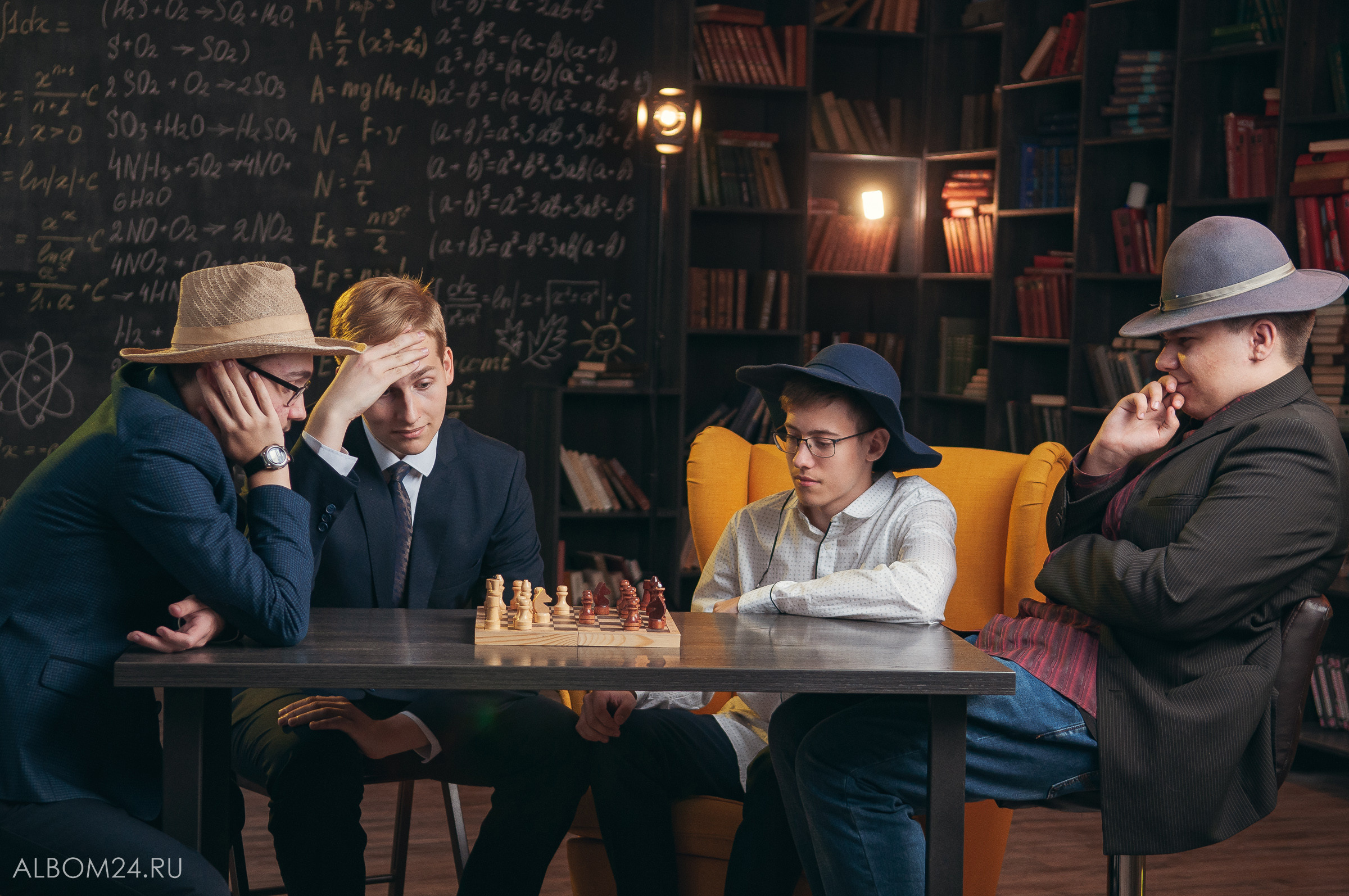 Съемка на выпускной альбом | Школа № 145, 11 «Б». Выпускные альбомы и фотосъемка в Красноярске