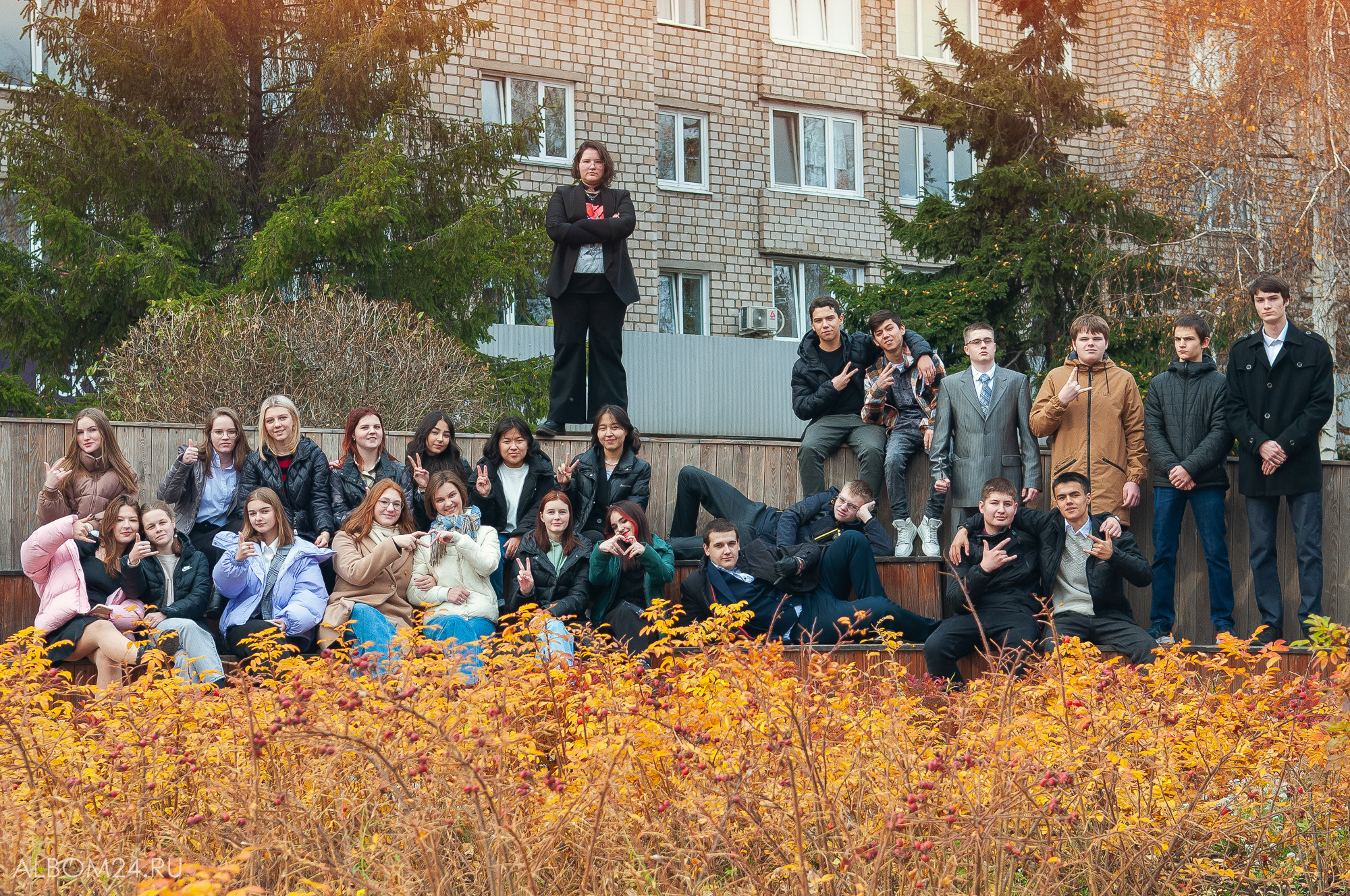 Съемка на выпускной альбом школа № 69, 9Б класс. Выпускные альбомы и фотосъемка в Красноярске