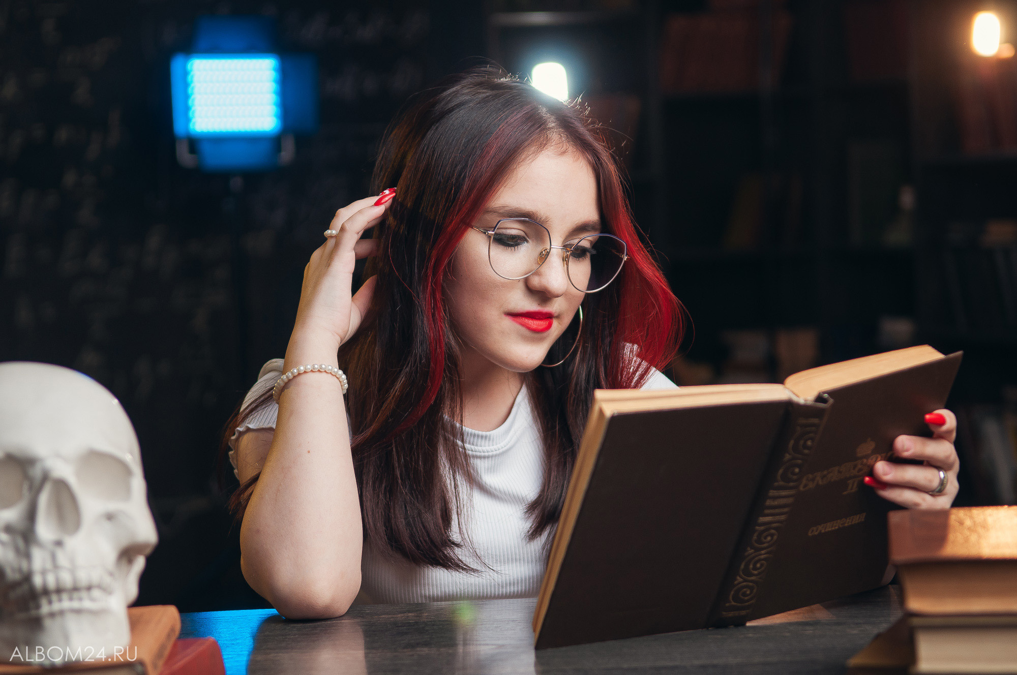 Съемка на выпускной альбом школа № 69, 9Б класс. Выпускные альбомы и фотосъемка в Красноярске