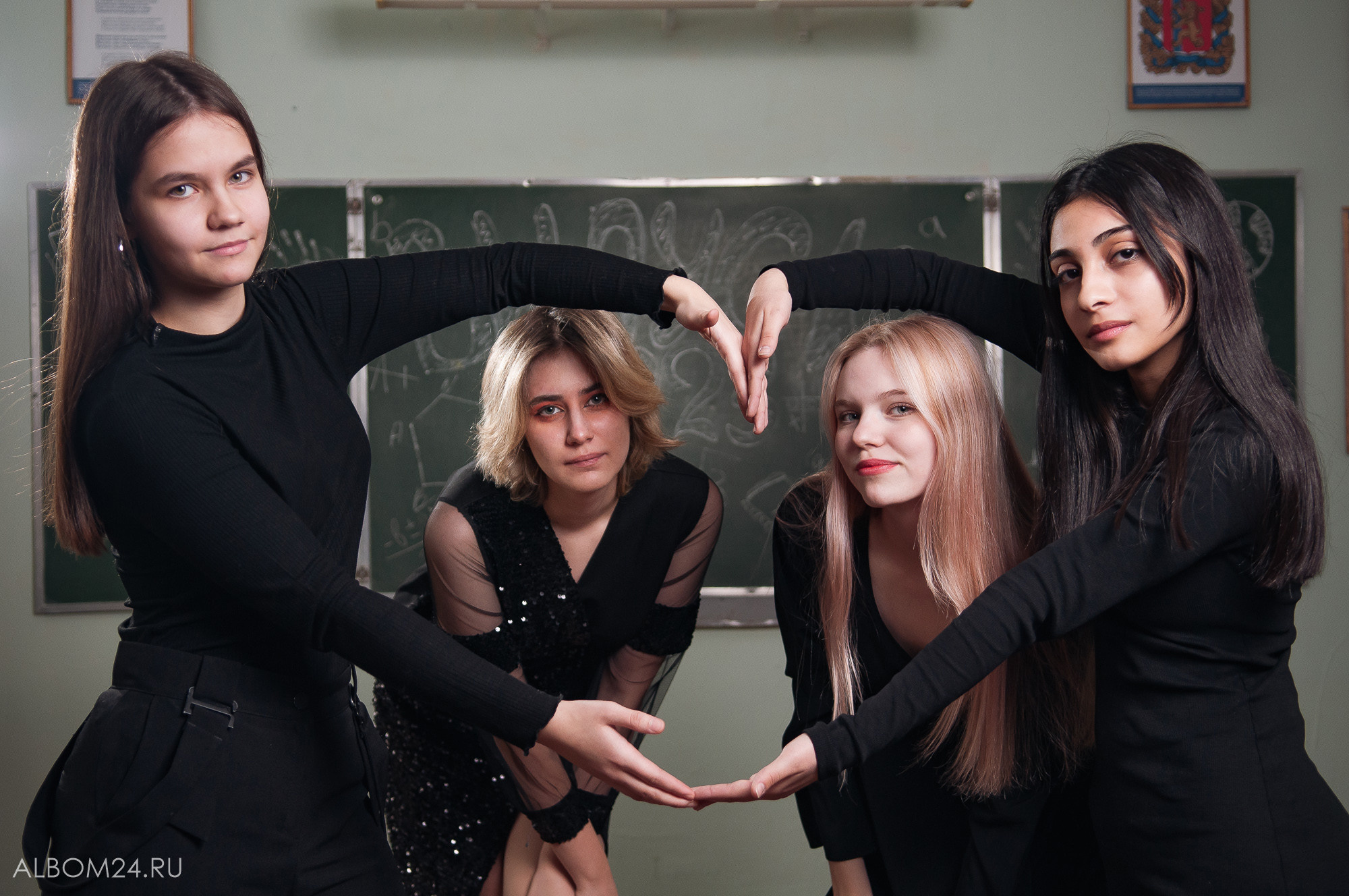 Съемка на выпускной альбом Школа 148 9Г. Выпускные альбомы и фотосъемка в Красноярске