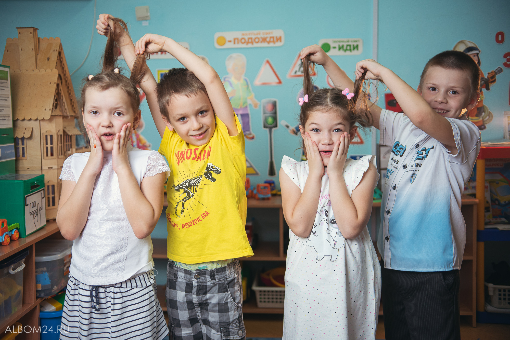 Съемка на выпускной альбом Бархатовский сад, гр. Подсолнушки. Выпускные альбомы и фотосъемка в Красноярске