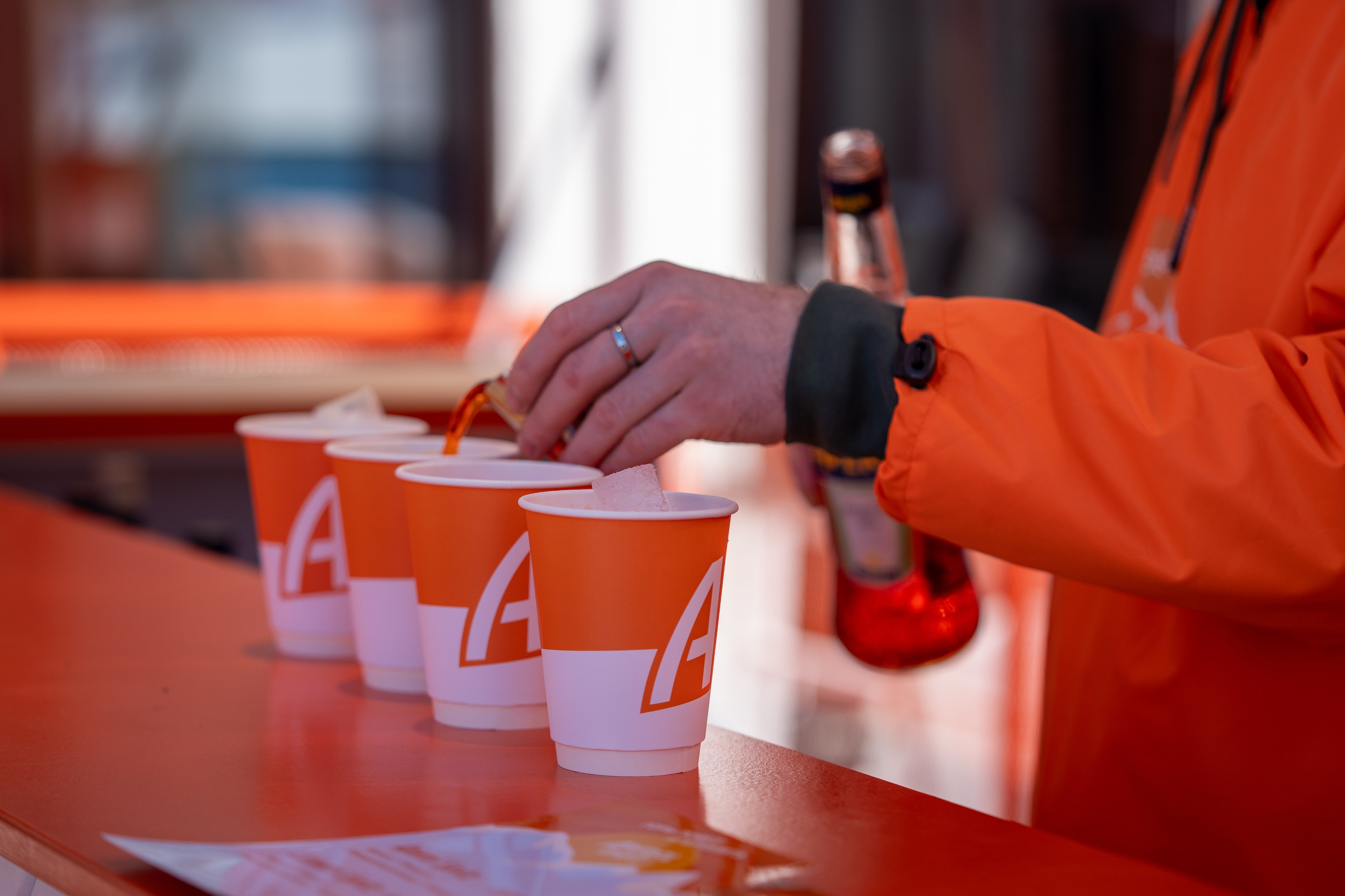 Фотоотчет партнерской интеграции Aperol Spritz на Роза Фест 2025. Репортажный фотограф в Красной Поляне и Сочи Павлюченко Екатерина