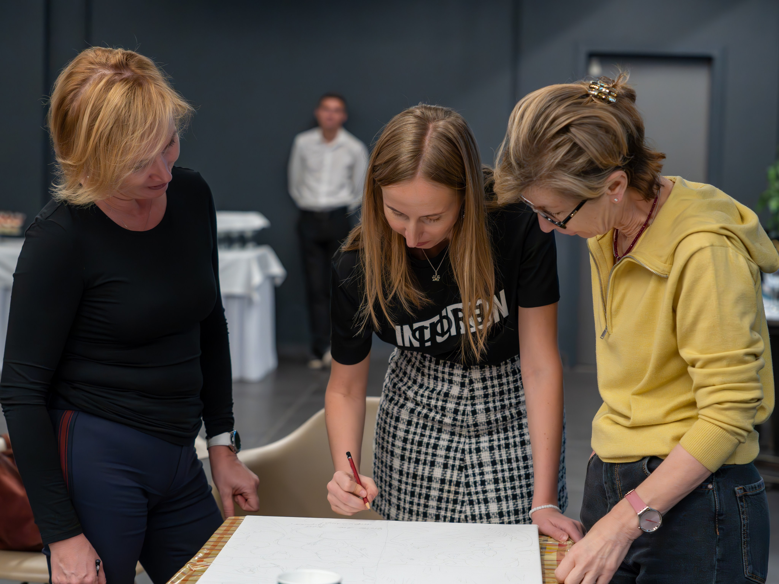 MICE мероприятие — мастер класс по акварели. Репортажный фотограф в Красной Поляне и Сочи Павлюченко Екатерина