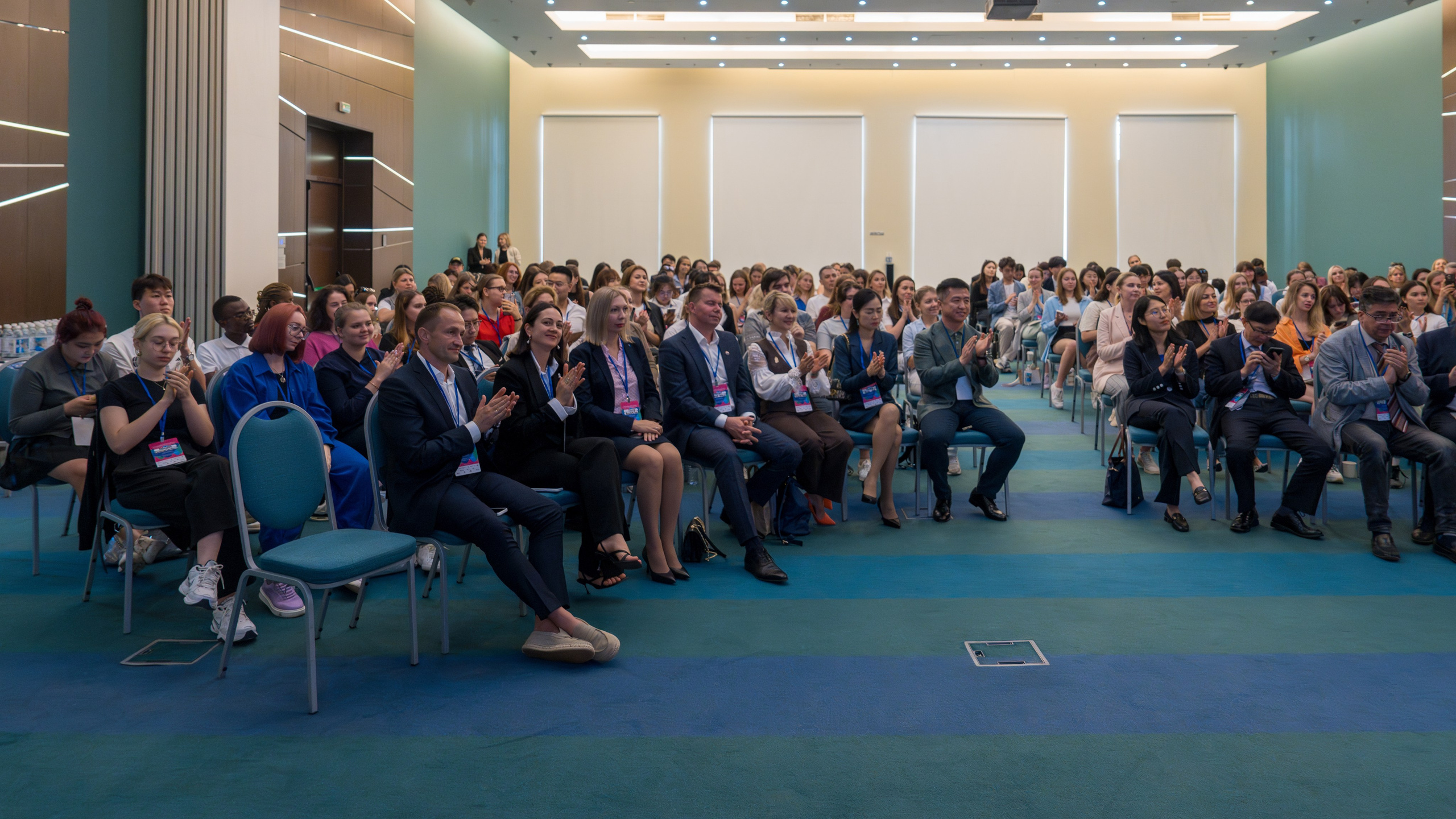 ChinaRosaFest 2024. Репортажный фотограф в Красной Поляне и Сочи Павлюченко Екатерина