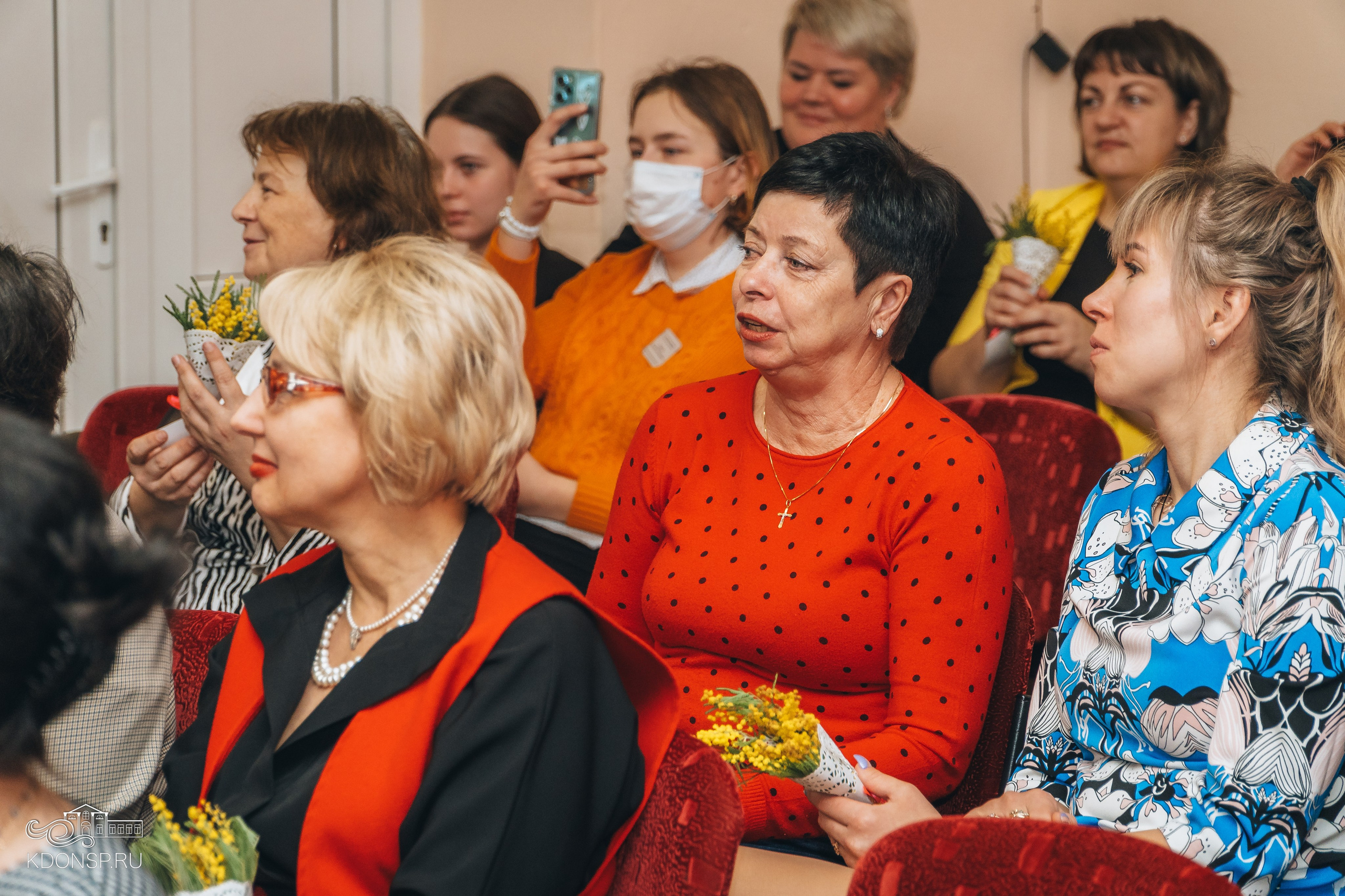 В преддверии праздника весны. Новотитаровский Дом культуры